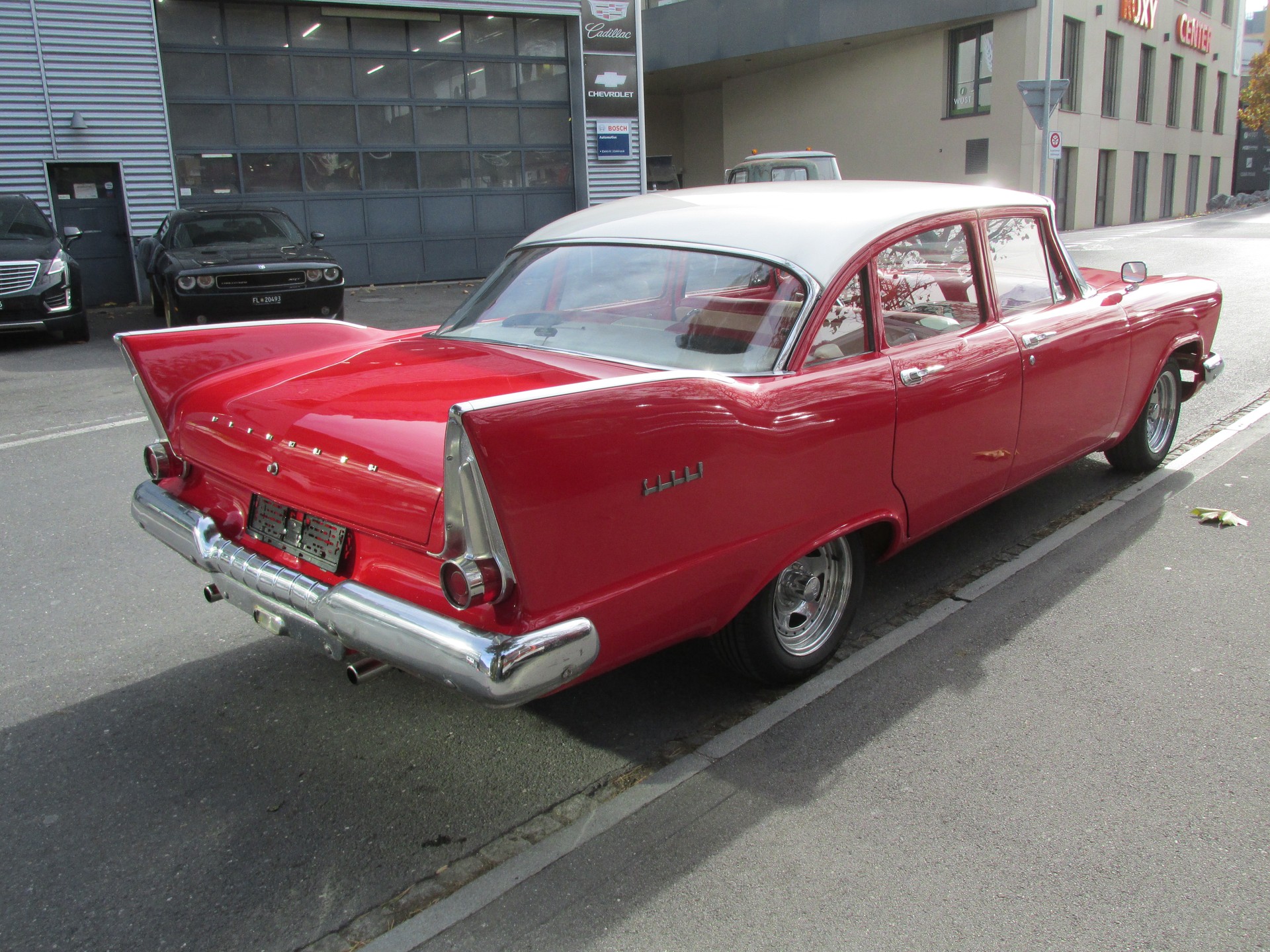 PLYMOUTH Savoy-image-6