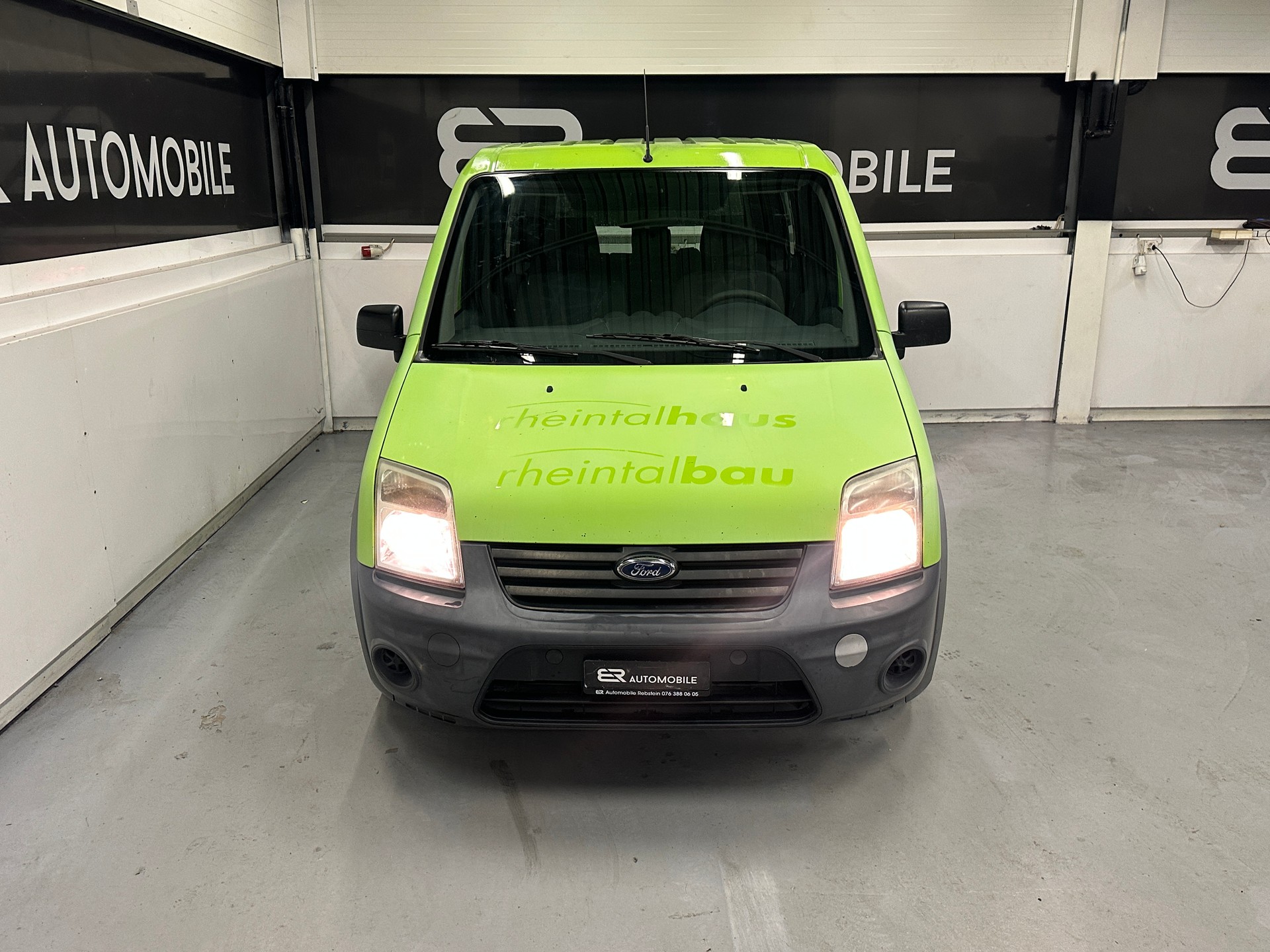 FORD Tourneo Connect M1 200 TDCi S Level 3-image-2