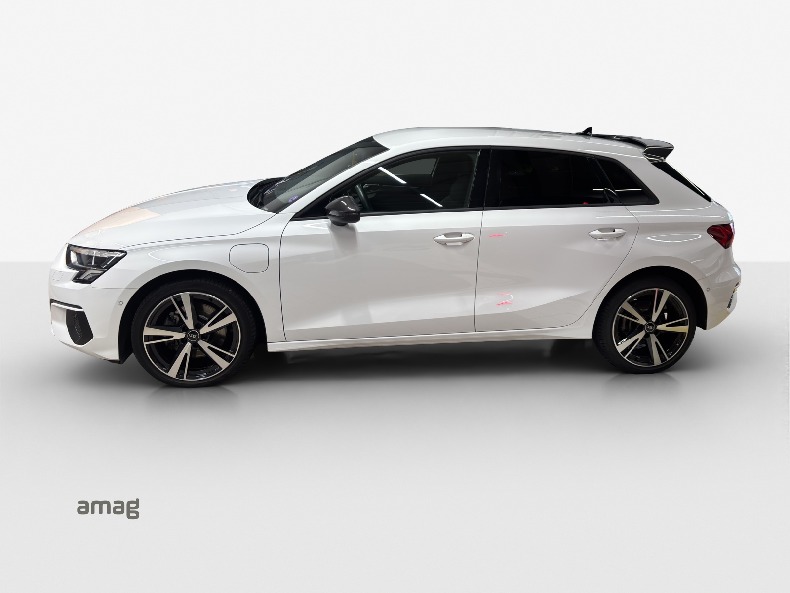 AUDI A3 Sportback 40 TFSI e Attraction S-tronic-image-2