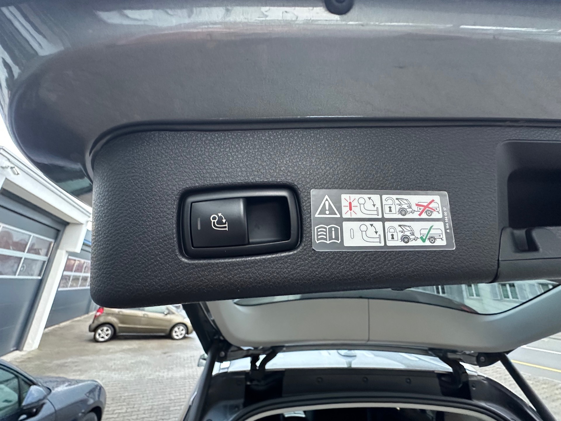 MERCEDES-BENZ ML 350 BlueTEC Executive 4Matic 7G-Tronic -AMG Line-image-7