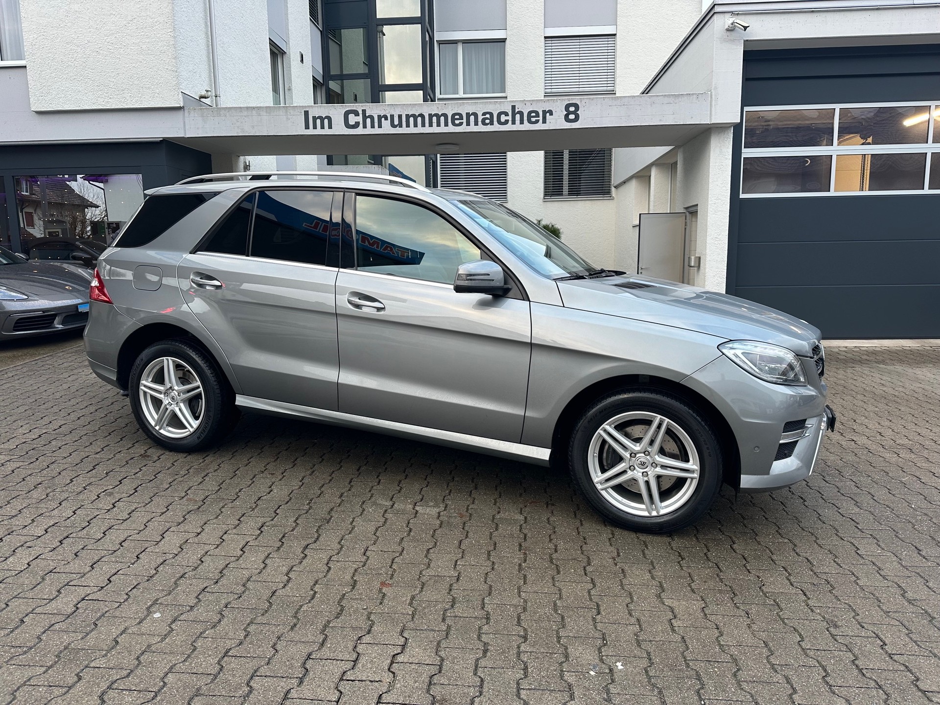 MERCEDES-BENZ ML 350 BlueTEC Executive 4Matic 7G-Tronic -AMG Line-image-1