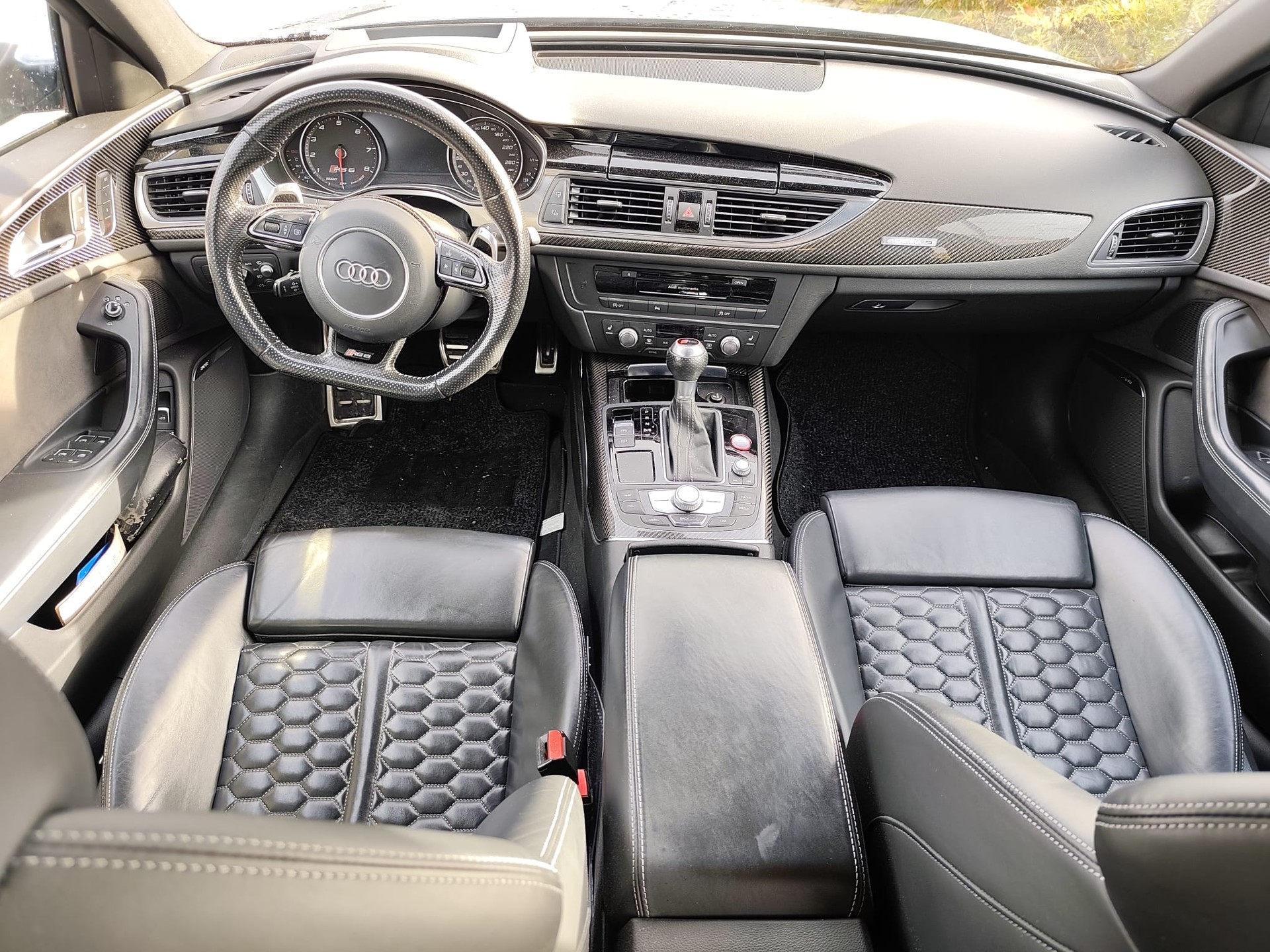 AUDI RS6 Avant 4.0 TFSI V8 quattro Tiptronic-image-8