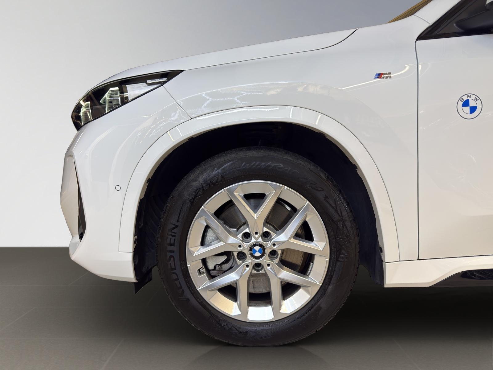 BMW X1 23i xDrive M-SportPaket-image-16