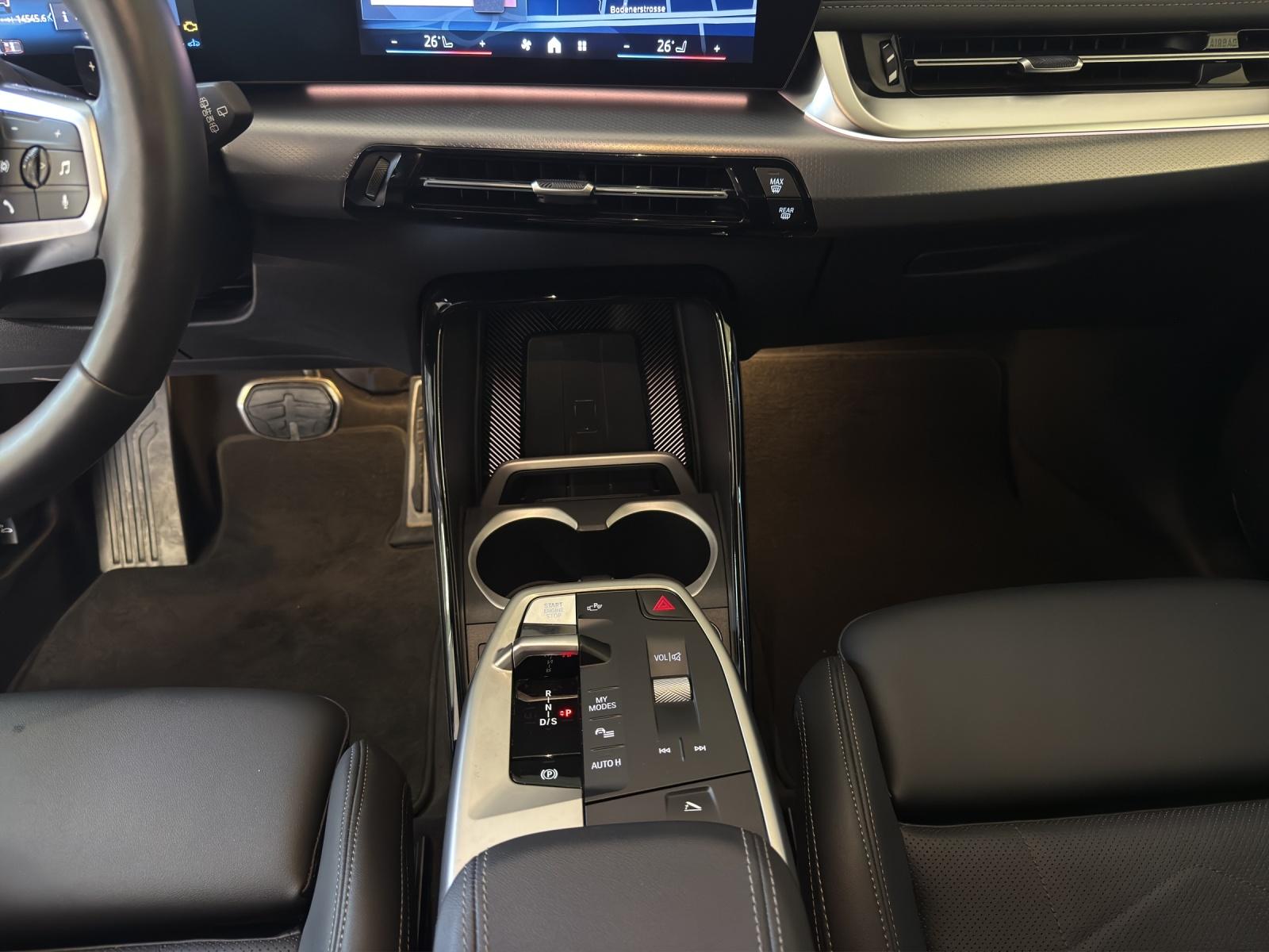 BMW X1 23i xDrive M-SportPaket-image-13