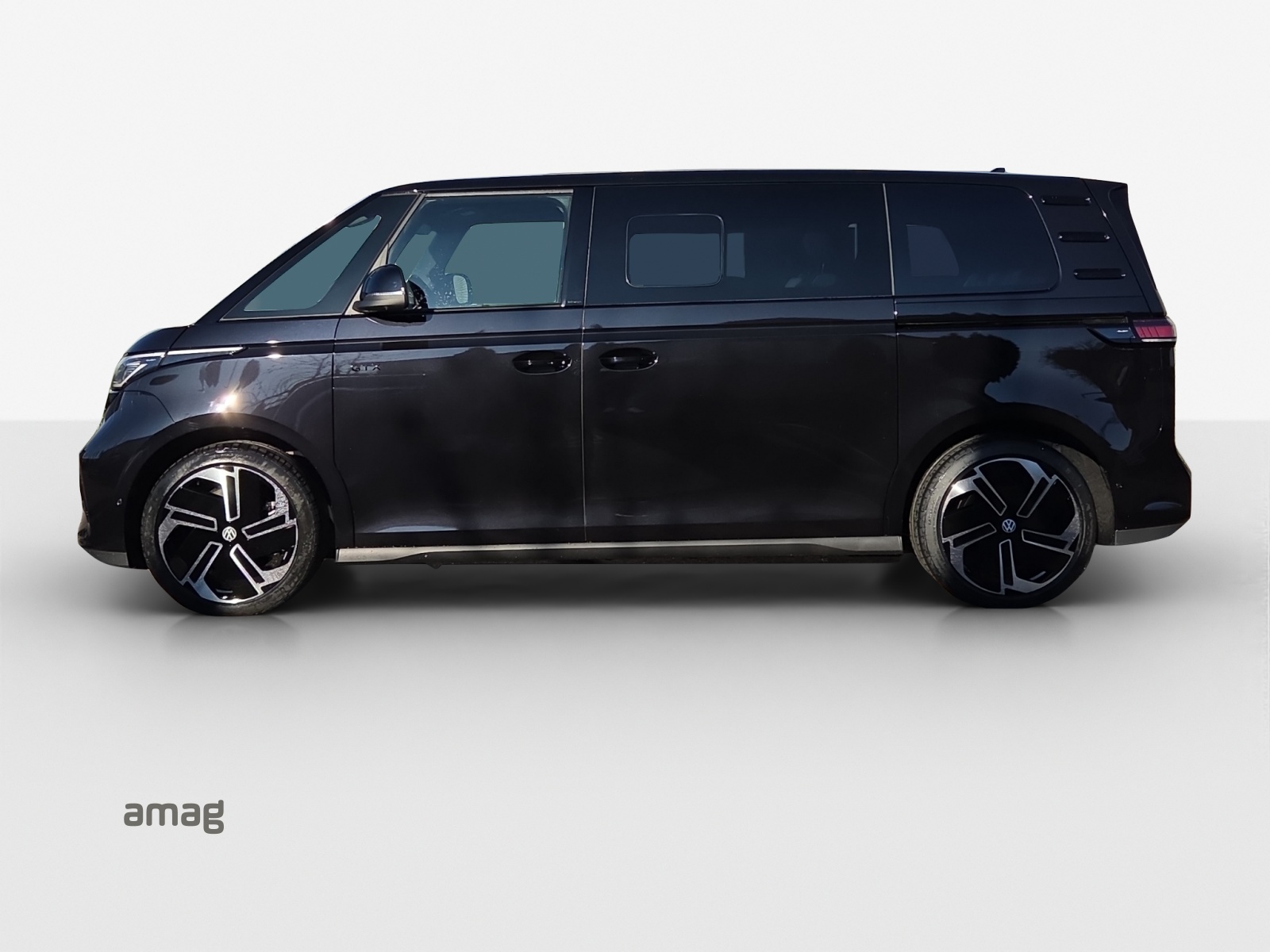 VW ID.Buzz LWB GTX 4 Motion-image-1