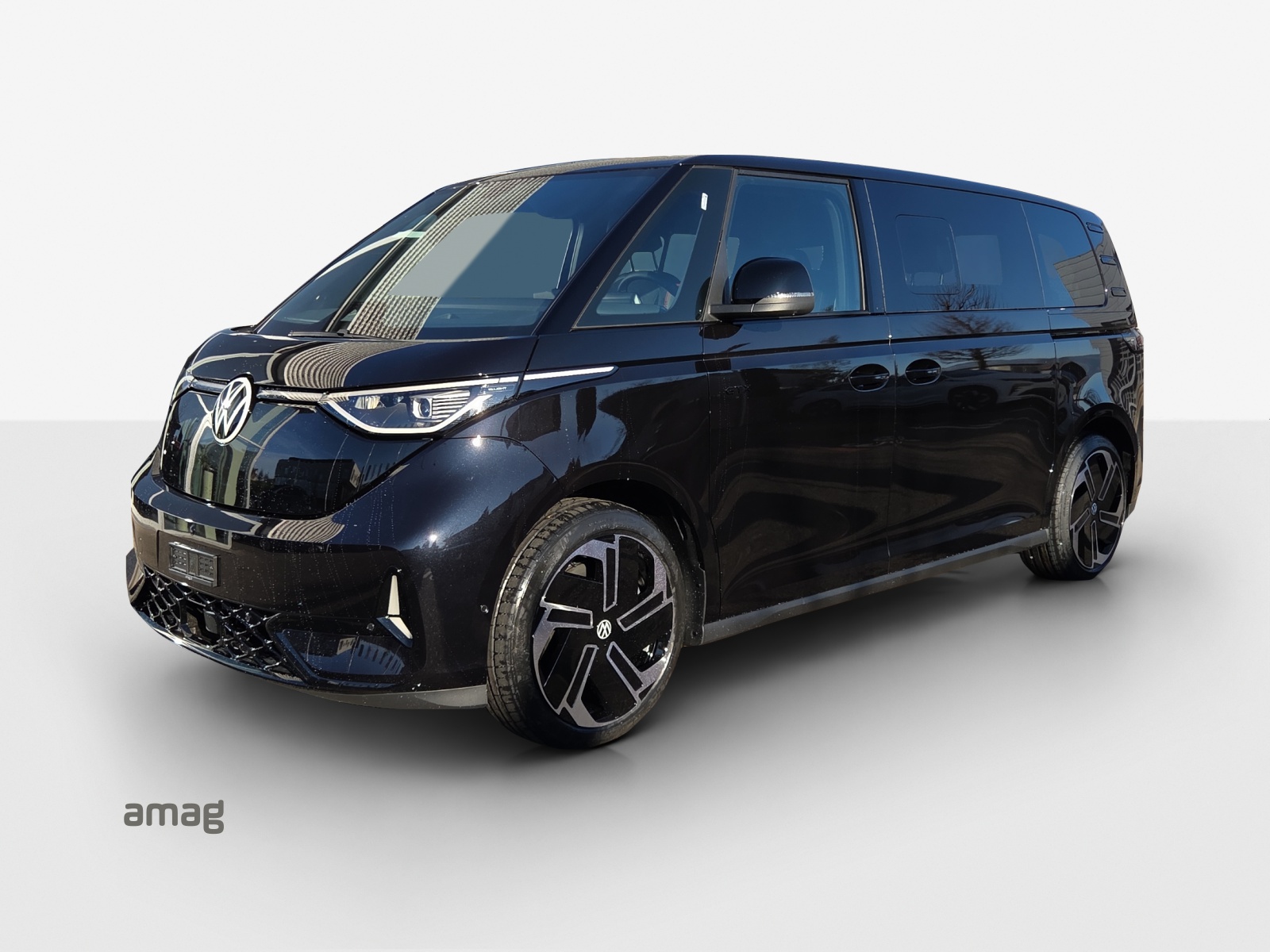 VW ID.Buzz LWB GTX 4 Motion-image-0