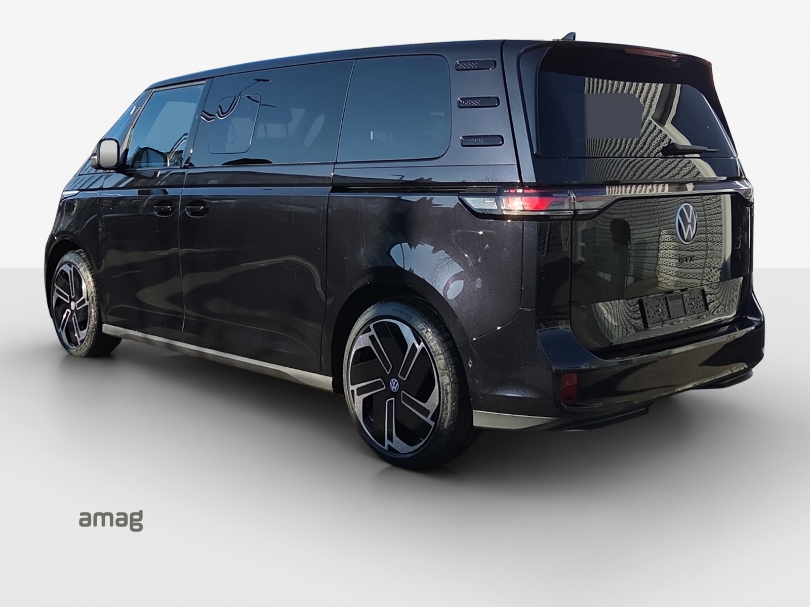 VW ID.Buzz LWB GTX 4 Motion-image-2