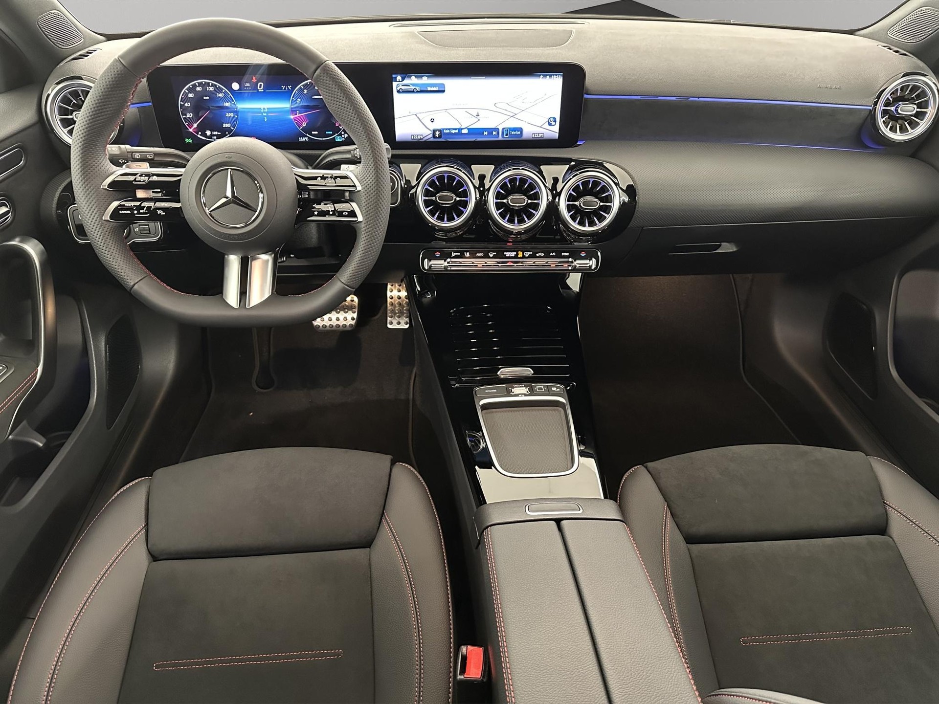 MERCEDES-BENZ A 250 AMG Line 4m-image-8