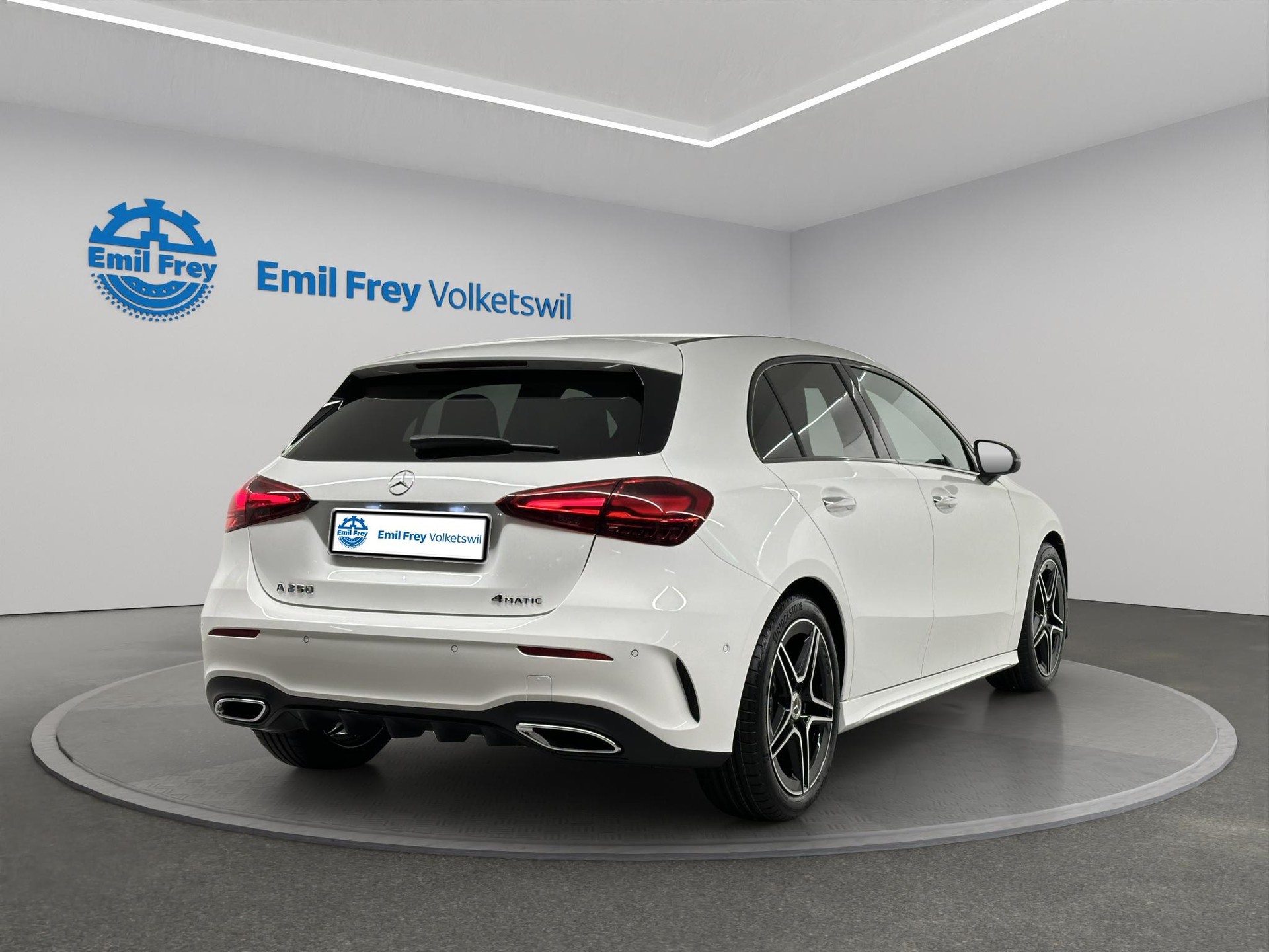MERCEDES-BENZ A 250 AMG Line 4m-image-2