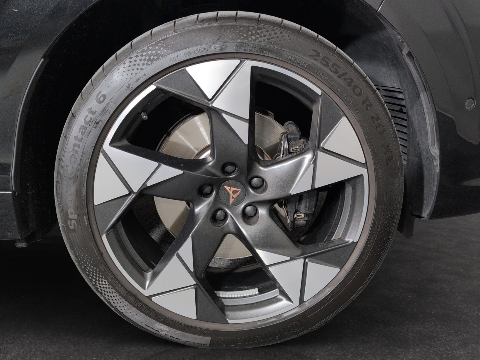 CUPRA Terramar 2.0 TSI DSG 4Drive VZ-image-4