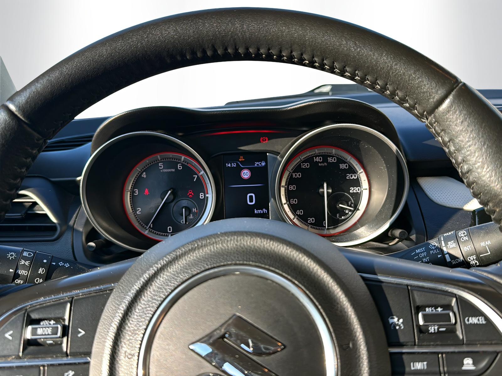 SUZUKI Swift 1.2 Compact+ Hybrid 4x4-image-9