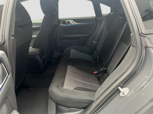 BMW i4 xDrive 40 M Sport Pro-image-9