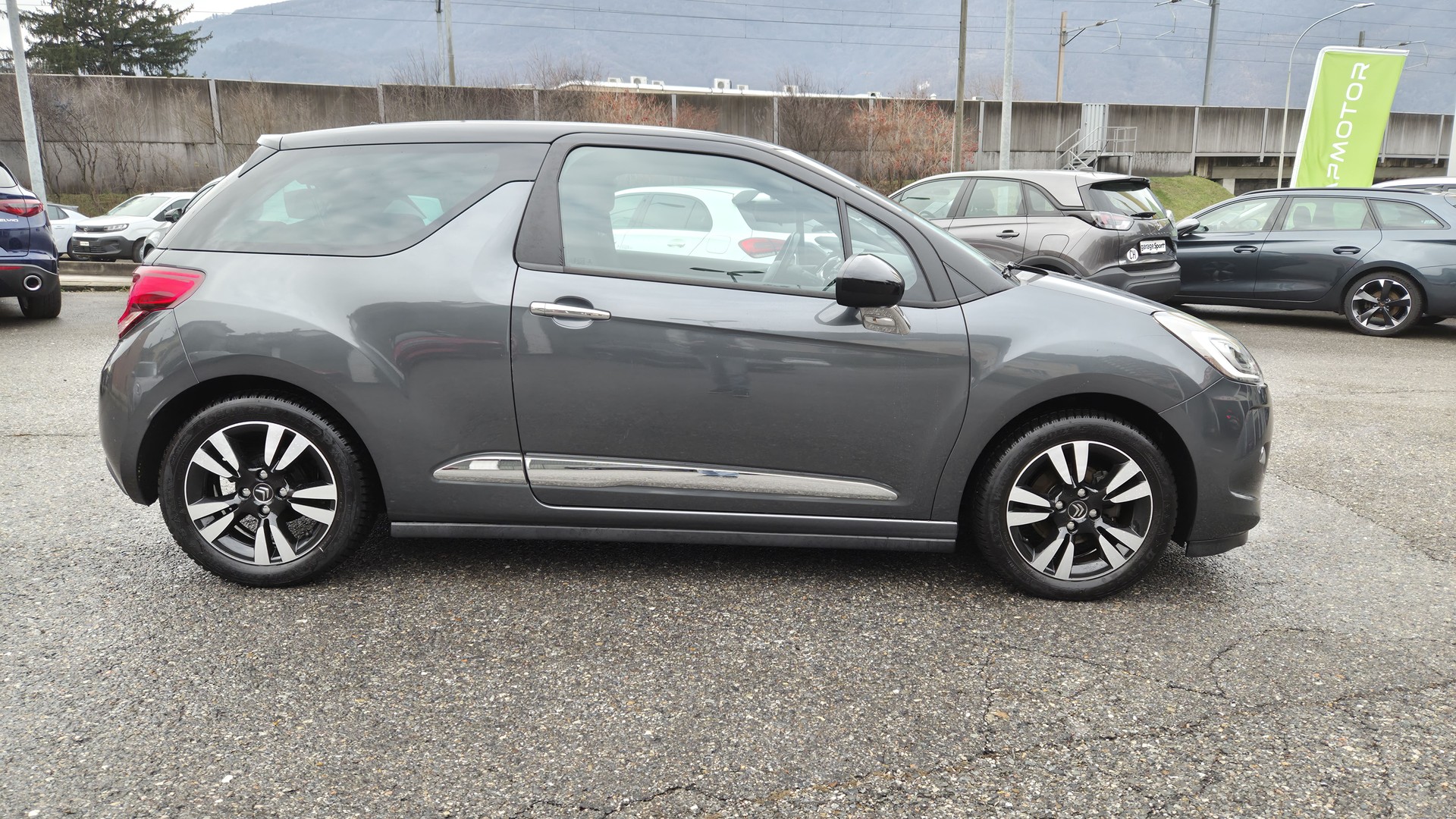 DS AUTOMOBILES DS3 1.2 VTi Eye Tech-image-7