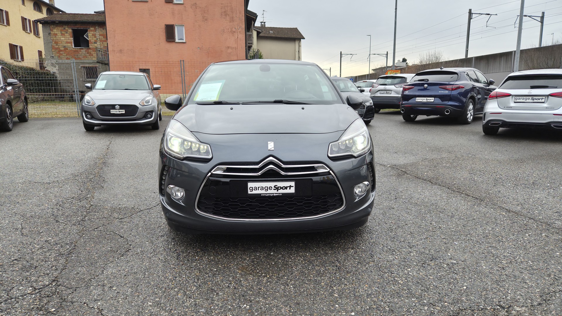 DS AUTOMOBILES DS3 1.2 VTi Eye Tech-image-1