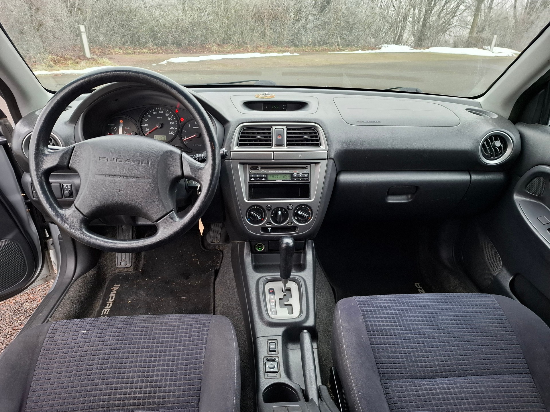 SUBARU Impreza 1.6 Cool-image-9