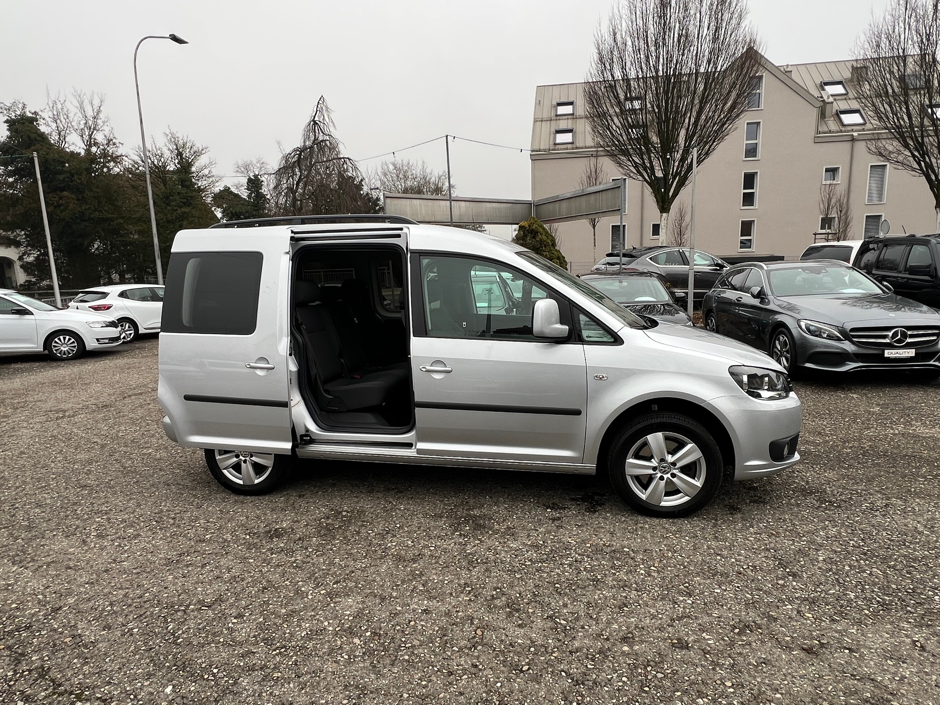 VW Caddy 2.0 TDI CR Comfortline DSG-image-6