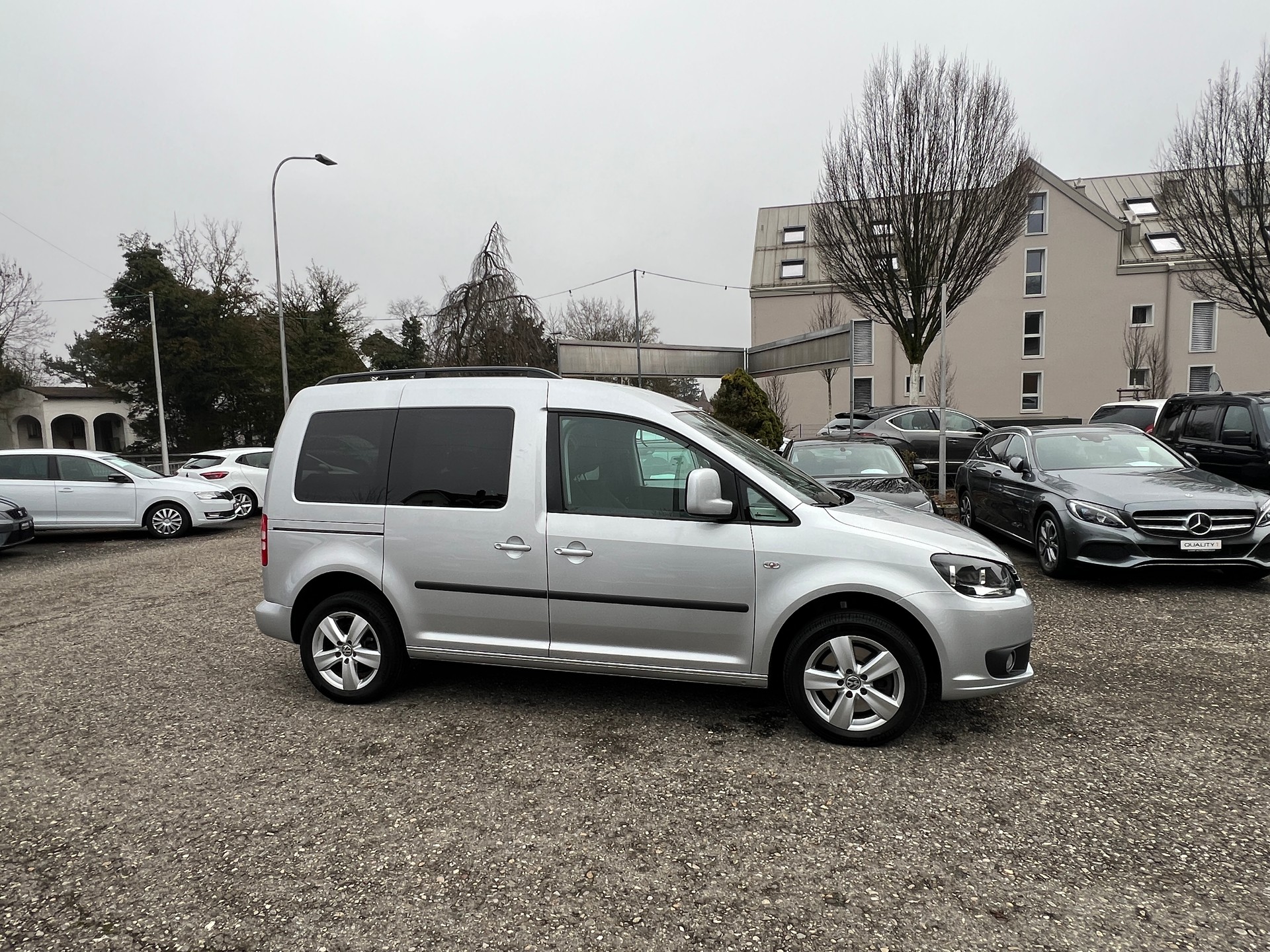 VW Caddy 2.0 TDI CR Comfortline DSG-image-8