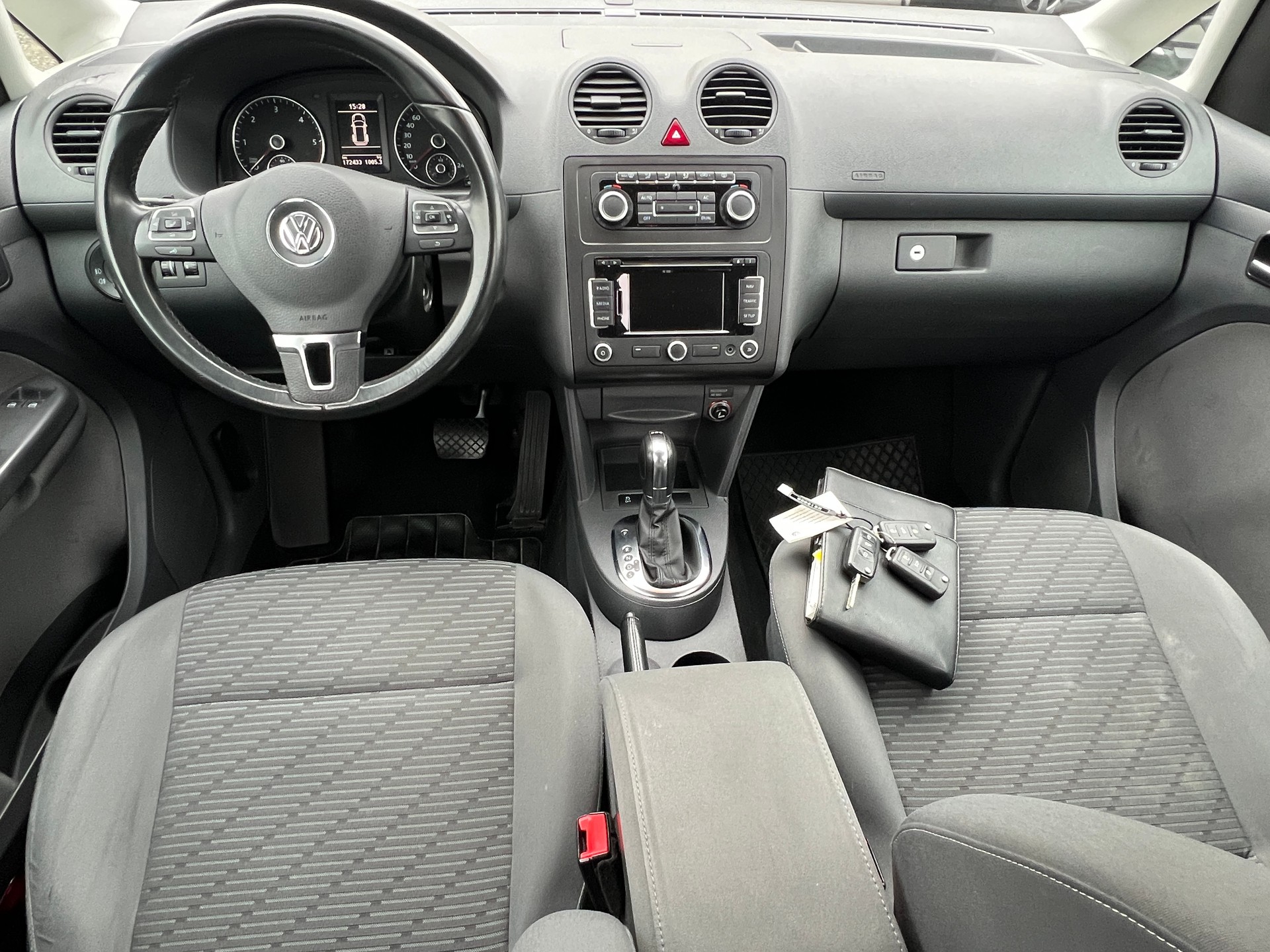 VW Caddy 2.0 TDI CR Comfortline DSG-image-21