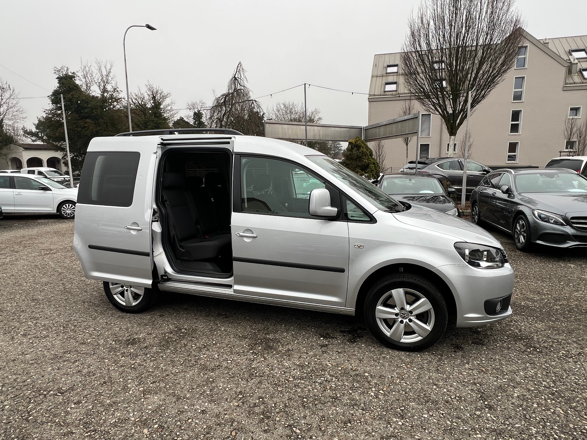VW Caddy 2.0 TDI CR Comfortline DSG-image-5