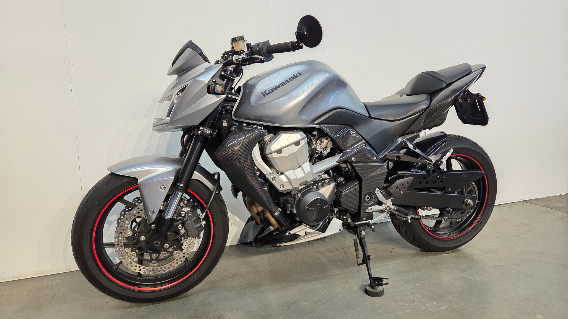 KAWASAKI Z 750-showroom-element-3
