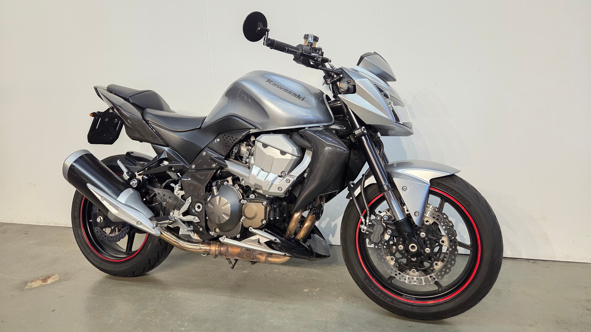 KAWASAKI Z 750-showroom-element-2