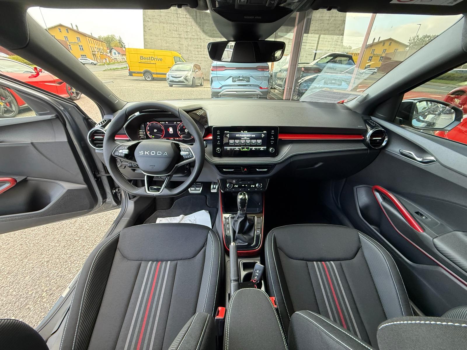 SKODA Fabia 1.0 TSI Monte Carlo DSG-image-8