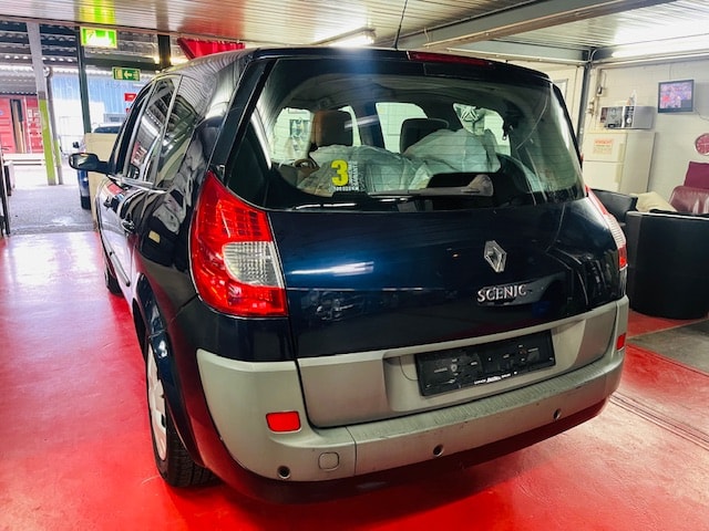 RENAULT Grand Scénic 1.5 dCi Expression-image-15