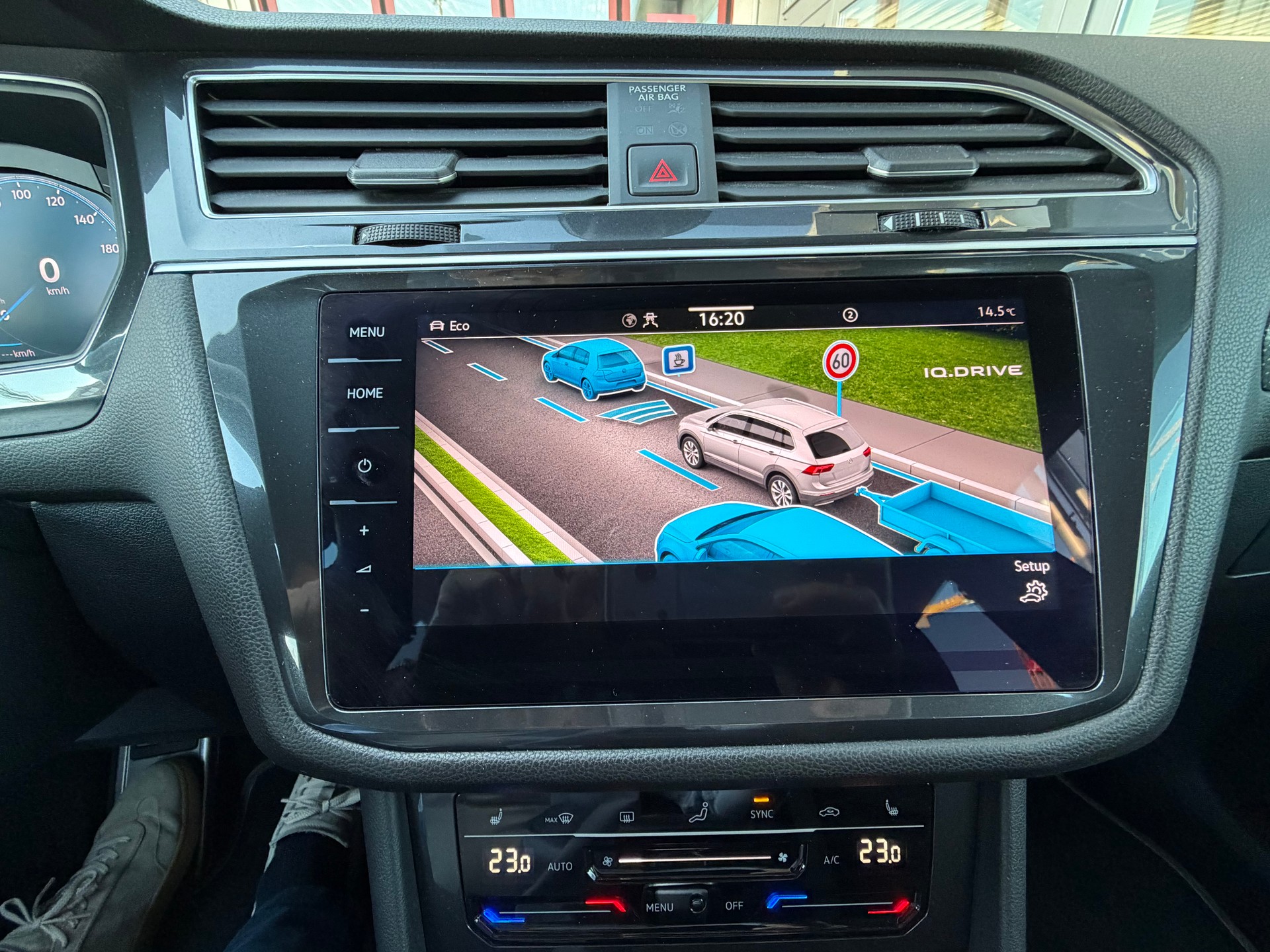 VW Tiguan Allspace 2.0 TDI SCR R-Line 4Motion DSG-image-17