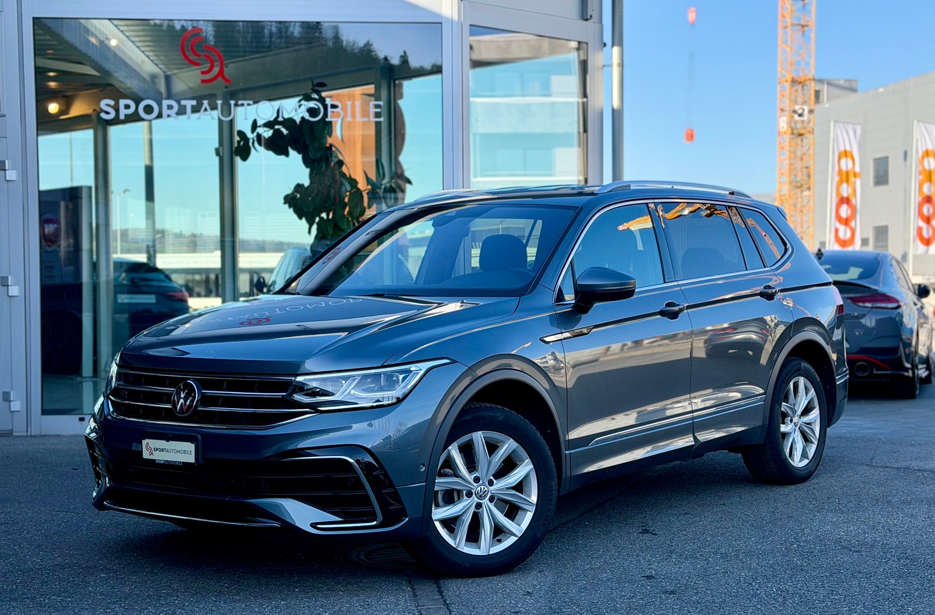 VW Tiguan Allspace 2.0 TDI SCR R-Line 4Motion DSG-image-0