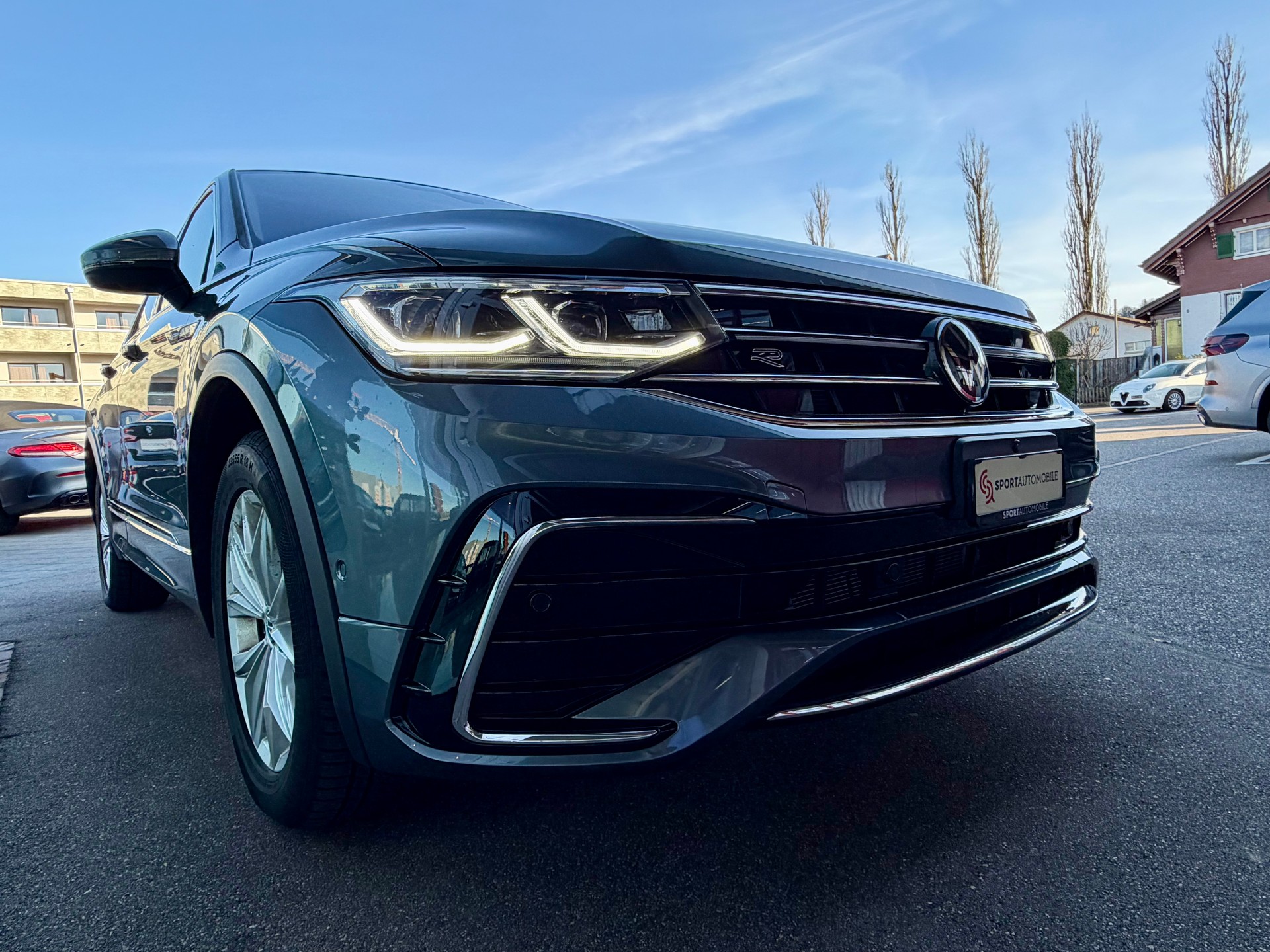 VW Tiguan Allspace 2.0 TDI SCR R-Line 4Motion DSG-image-6
