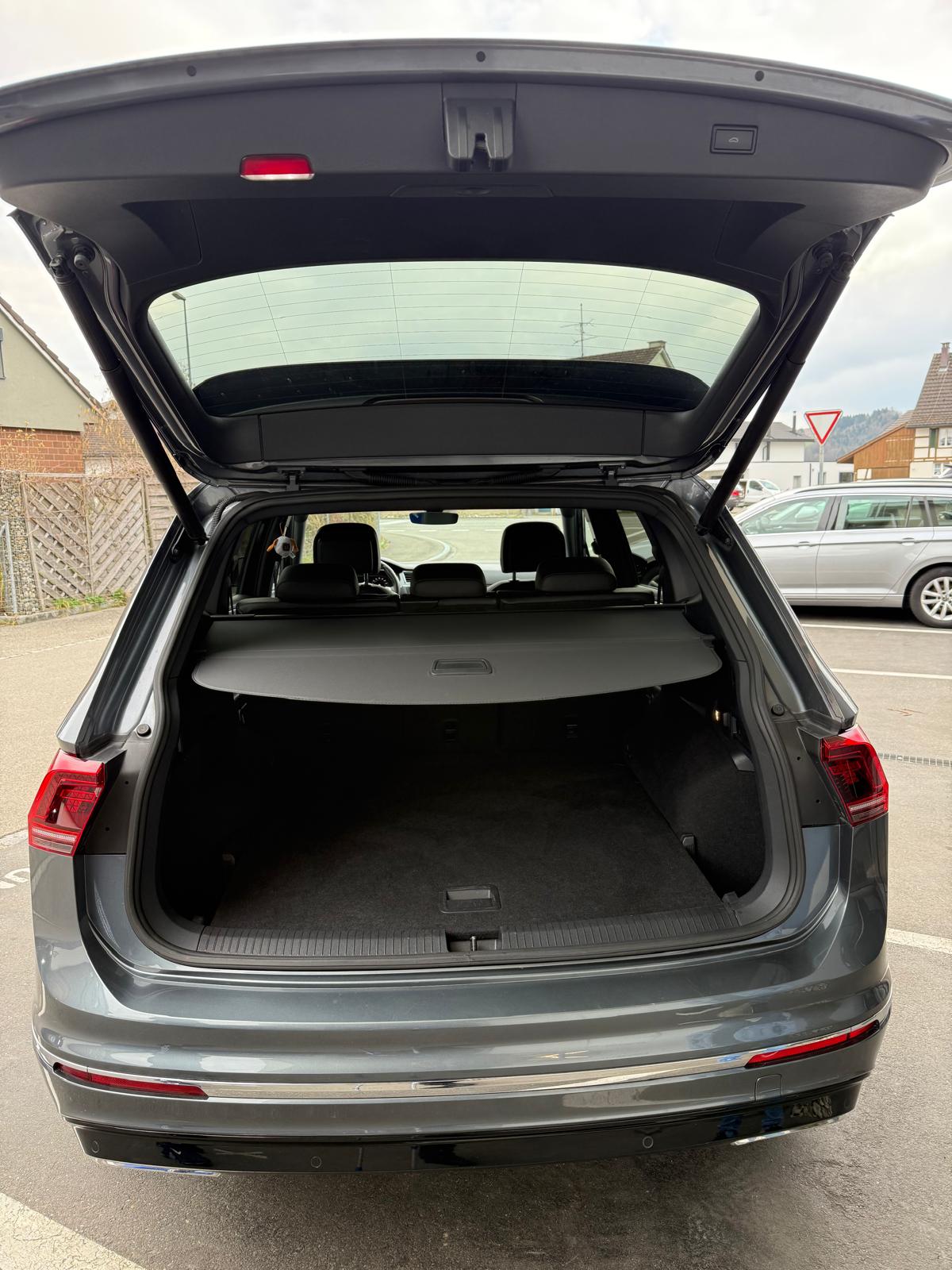 VW Tiguan Allspace 2.0 TDI SCR Highline 4Motion DSG-image-8