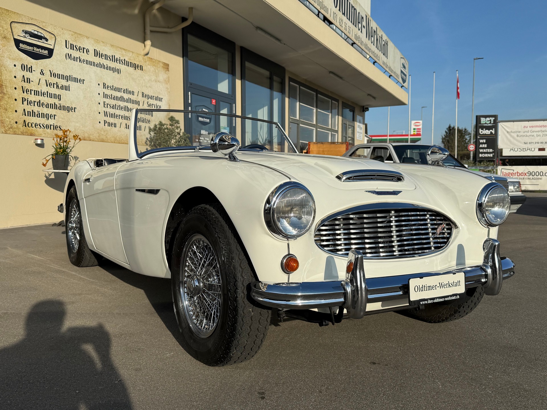 AUSTIN-HEALEY 100-Six BN4-image-5