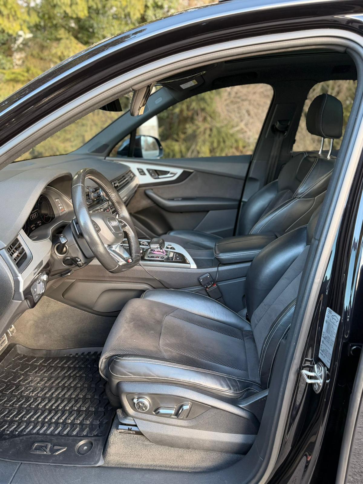 AUDI Q7 3.0 TDI quattro tiptronic-image-6