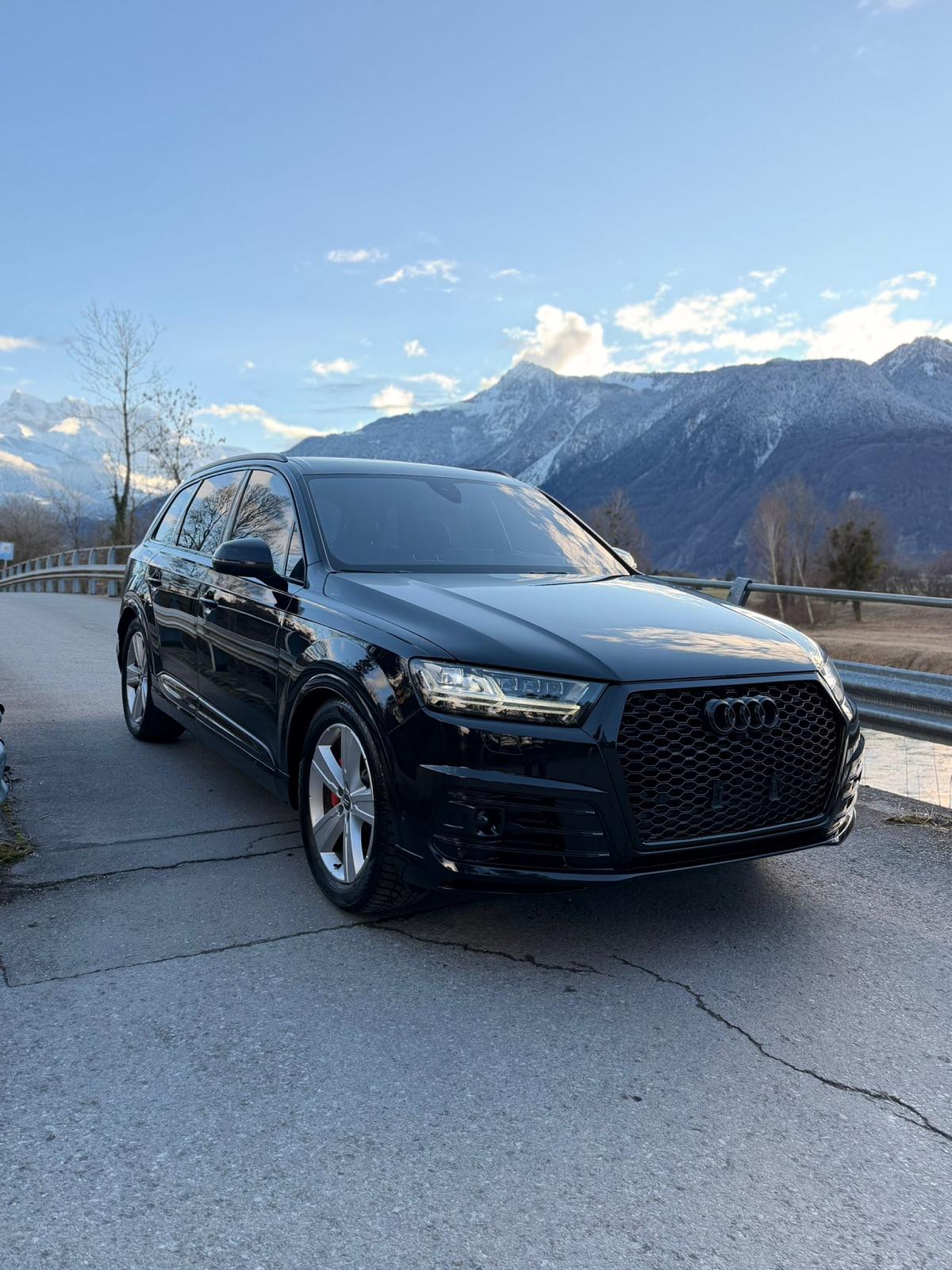 AUDI Q7 3.0 TDI quattro tiptronic-image-1