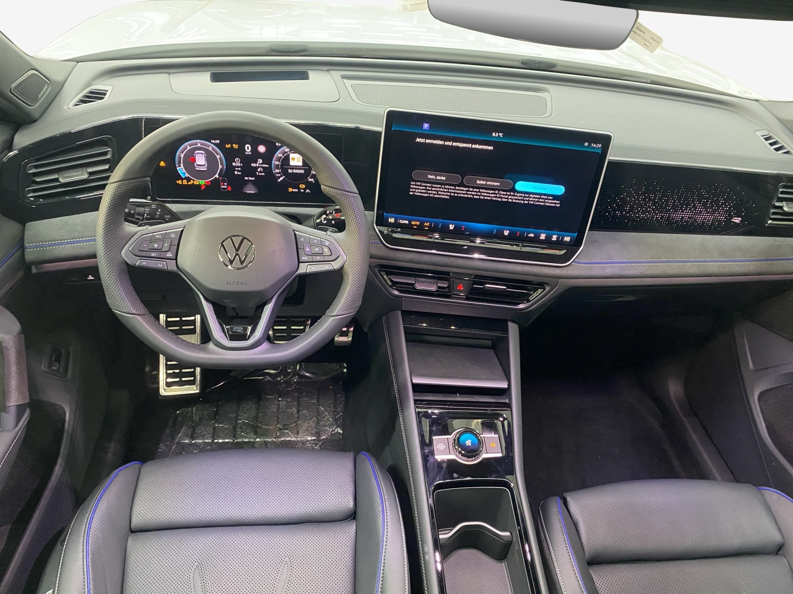 VW Tiguan 2.0 TSI DSG R-Line 4Motion-image-8