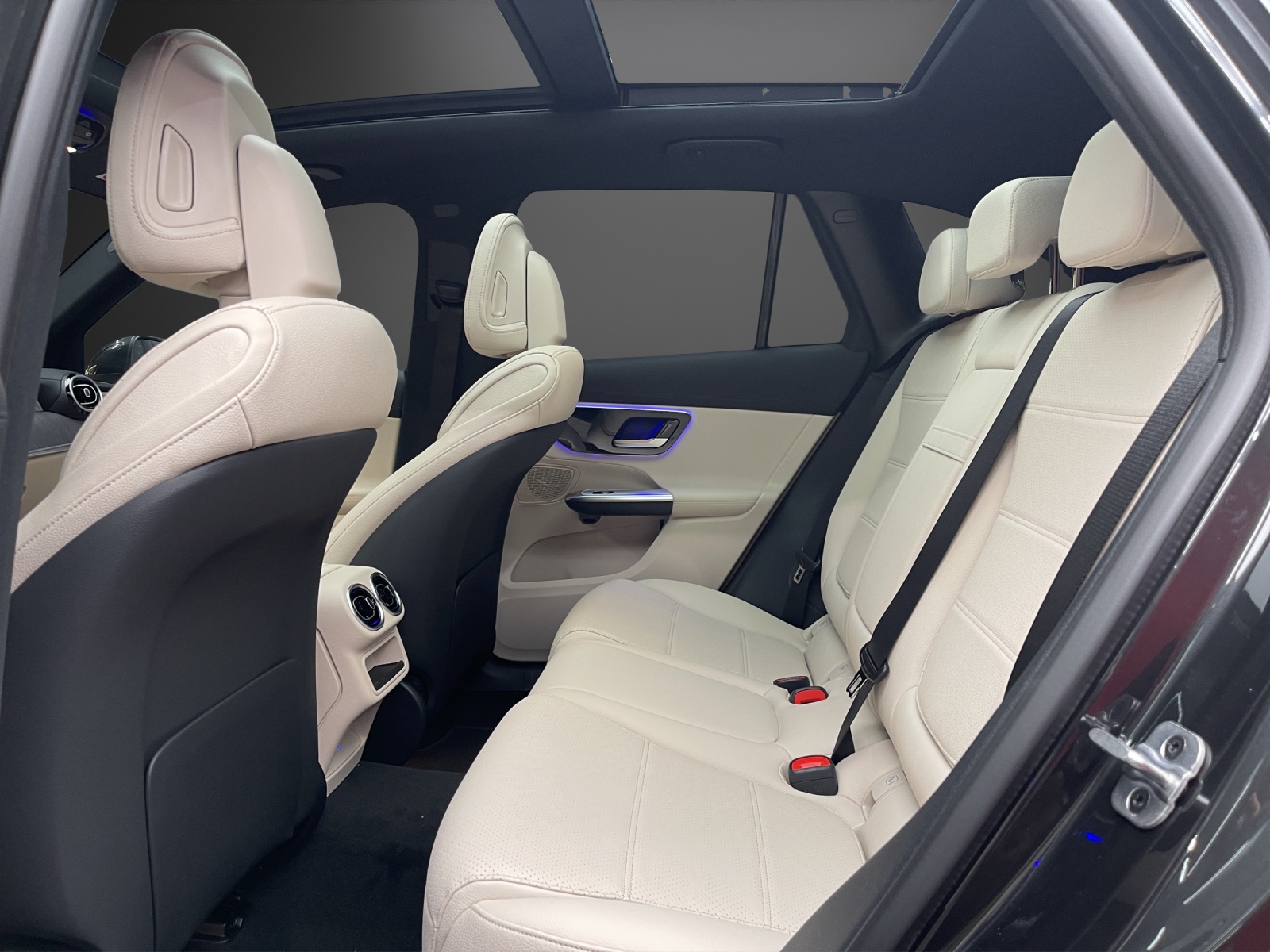 MERCEDES-BENZ GLC 200 4Matic 9G-Tronic-image-11