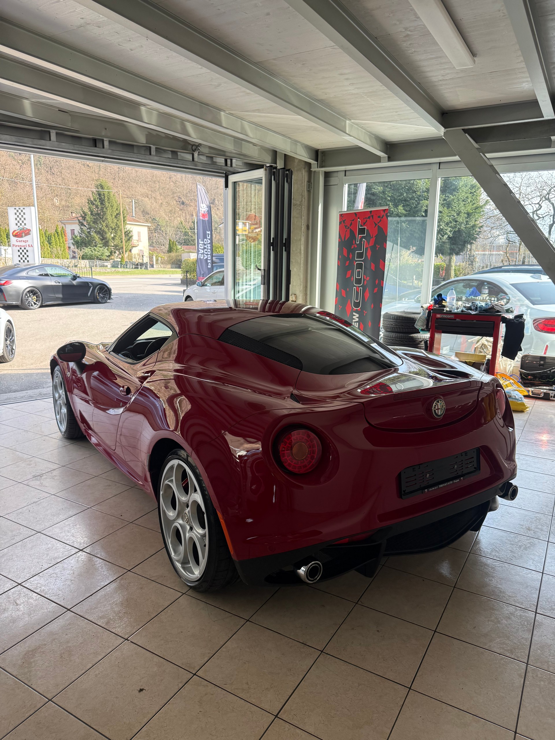 ALFA ROMEO 4C 1750 TBi TCT-image-4