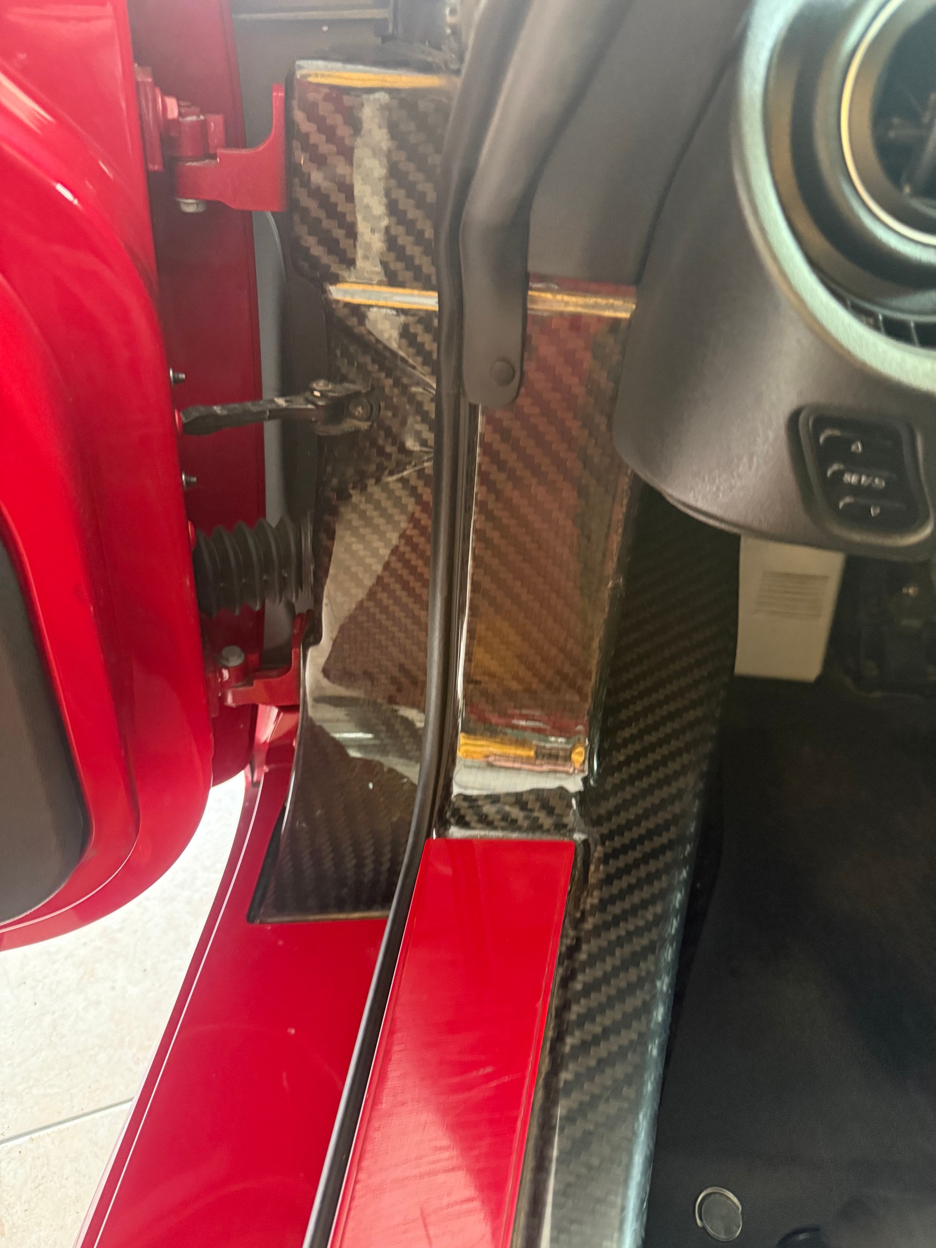 ALFA ROMEO 4C 1750 TBi TCT-image-10
