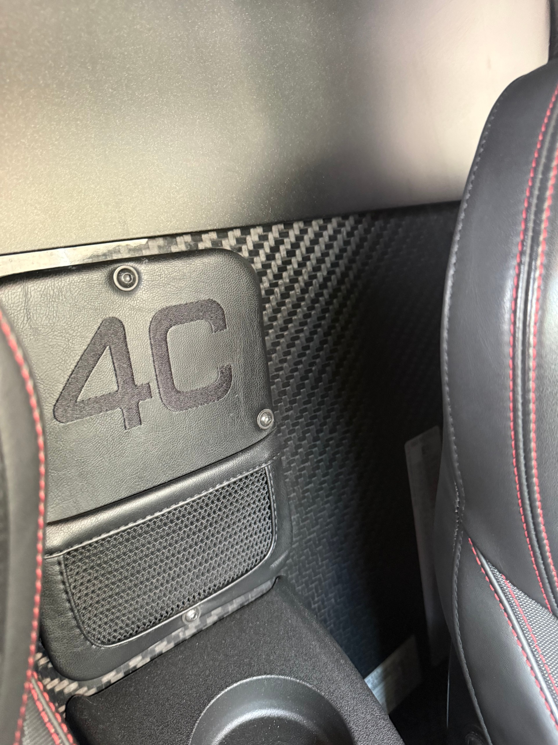 ALFA ROMEO 4C 1750 TBi TCT-image-15