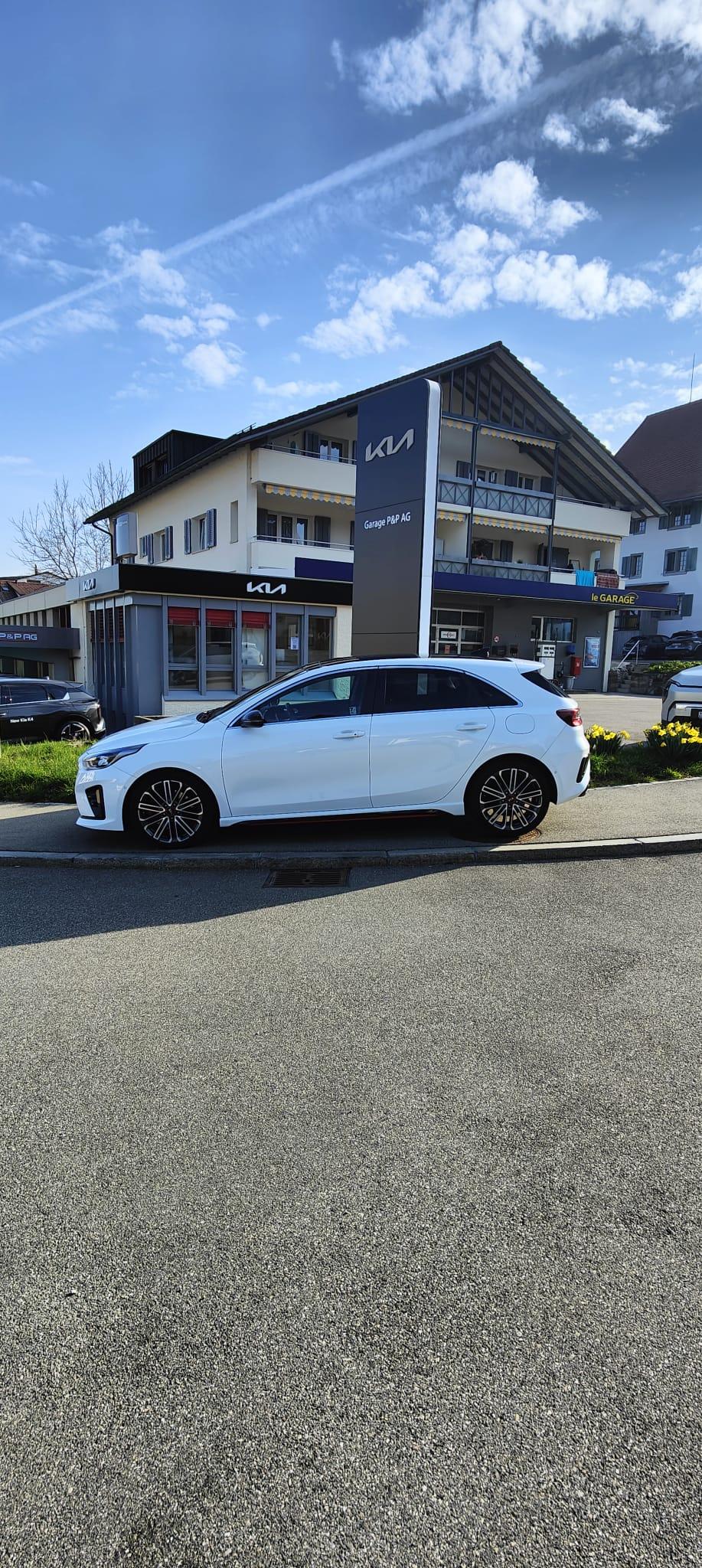 KIA Ceed 1.6 T-GDi GT-showroom-element-2