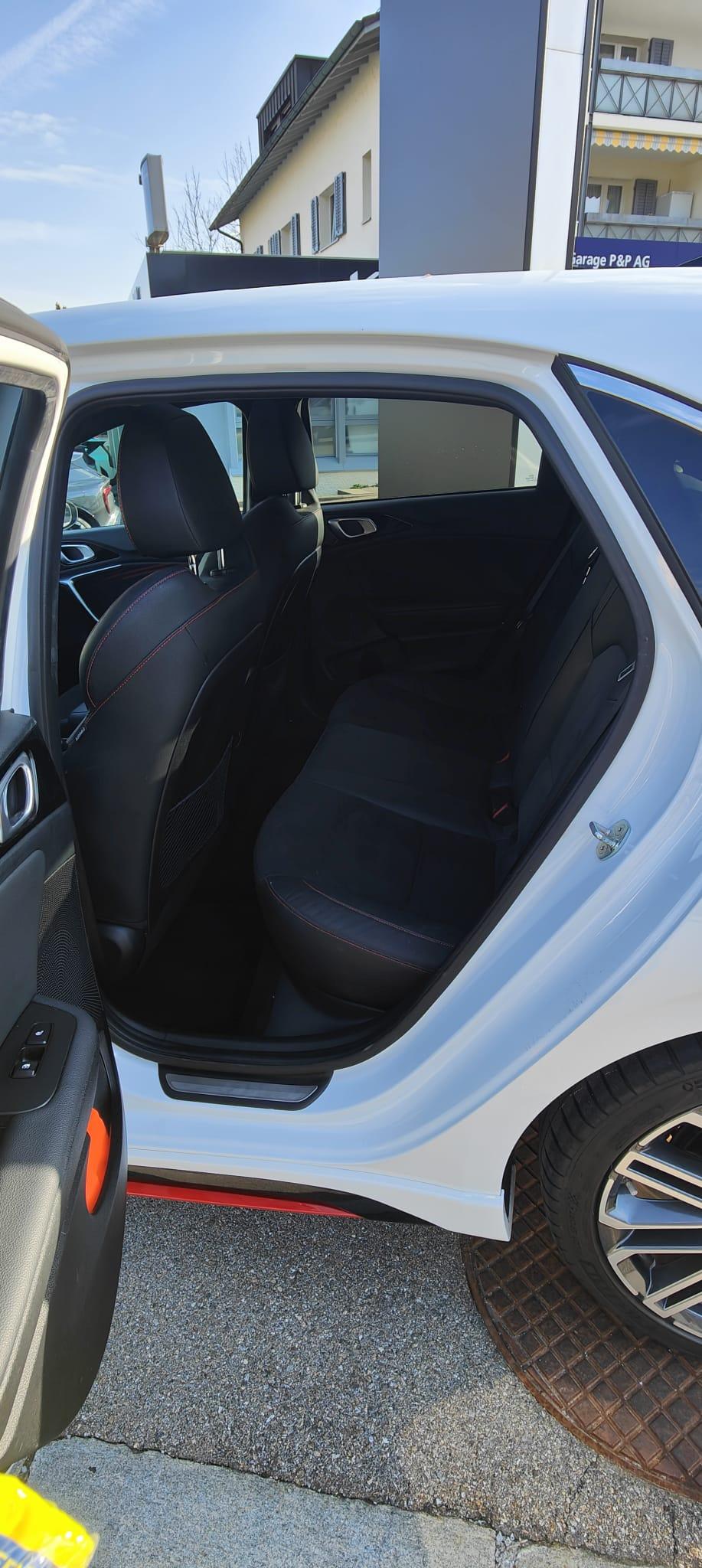 KIA Ceed 1.6 T-GDi GT-image-12