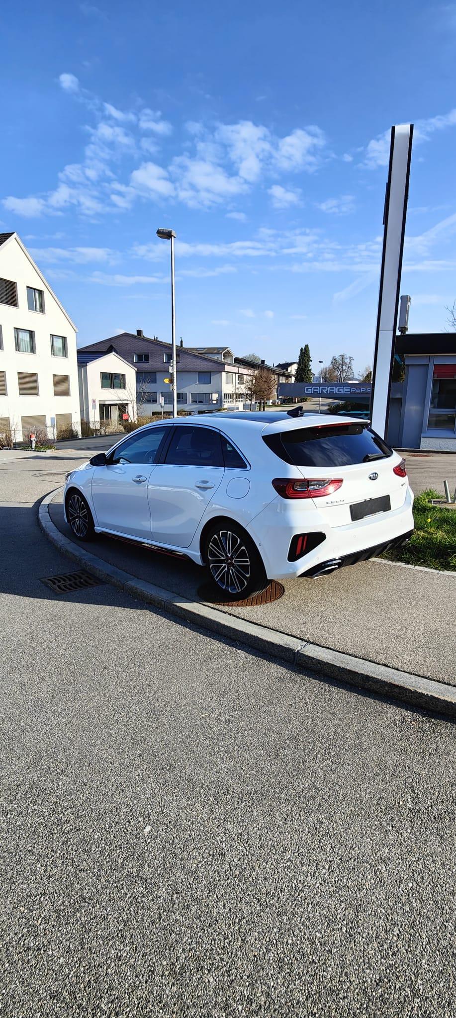 KIA Ceed 1.6 T-GDi GT-image-5