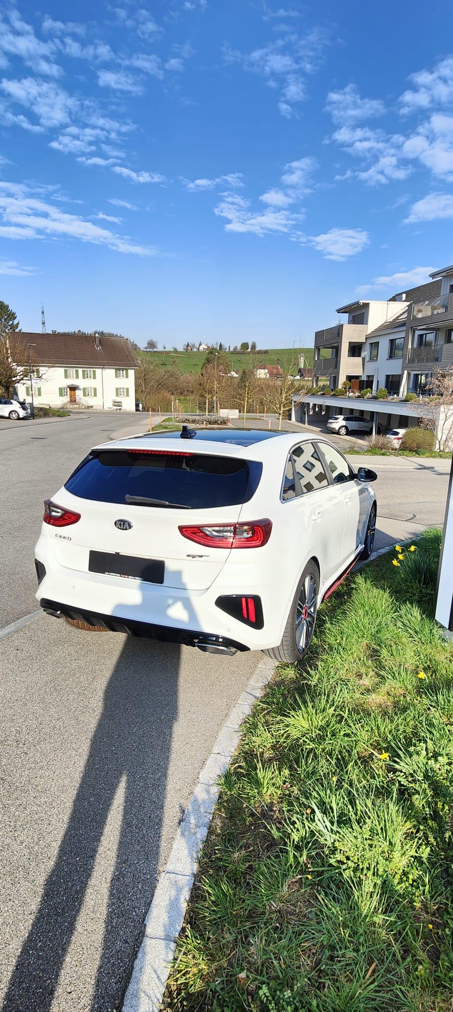 KIA Ceed 1.6 T-GDi GT-image-8