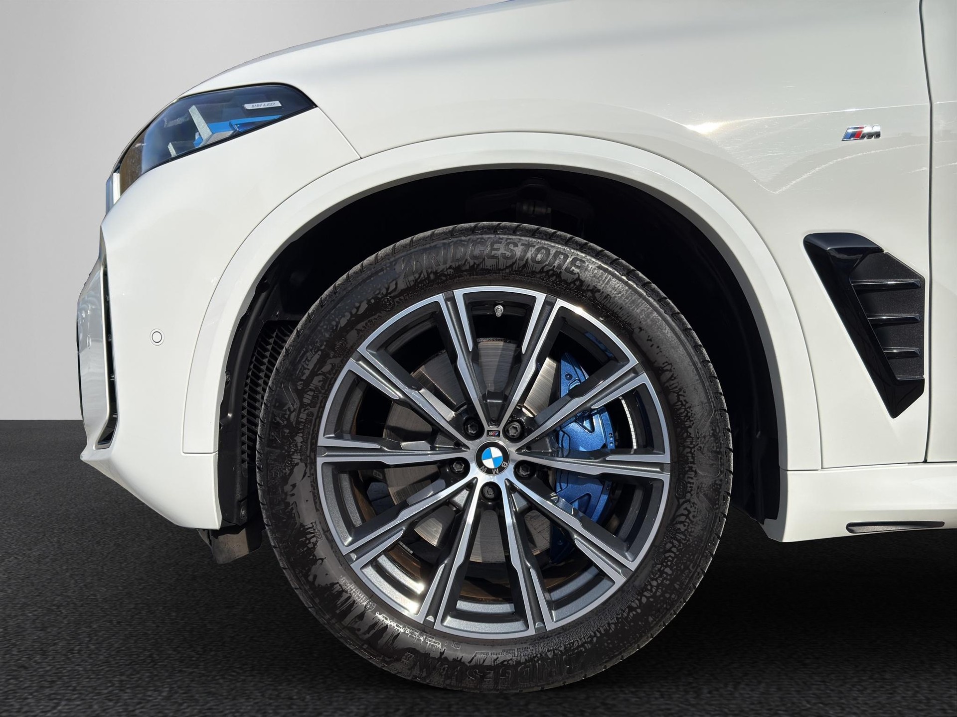BMW X5 xDrive 48V 30d M Sport Steptronic-image-8