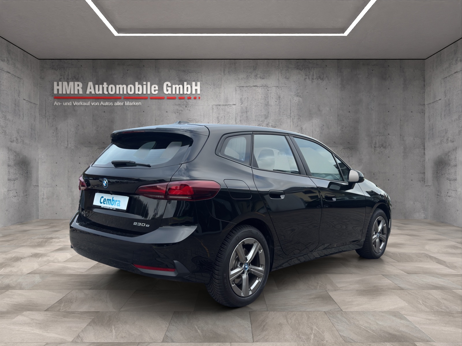 BMW 230e xDrive Active Tourer-image-3