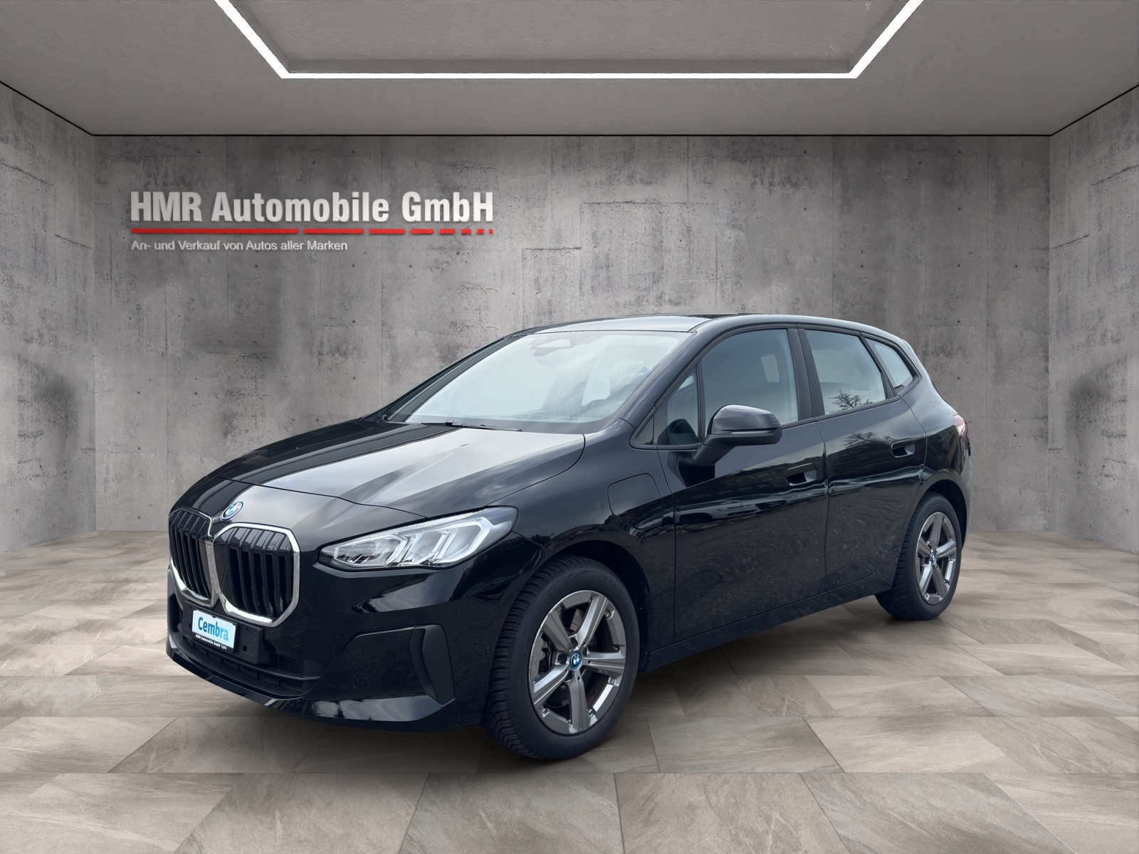 BMW 230e xDrive Active Tourer-image-2