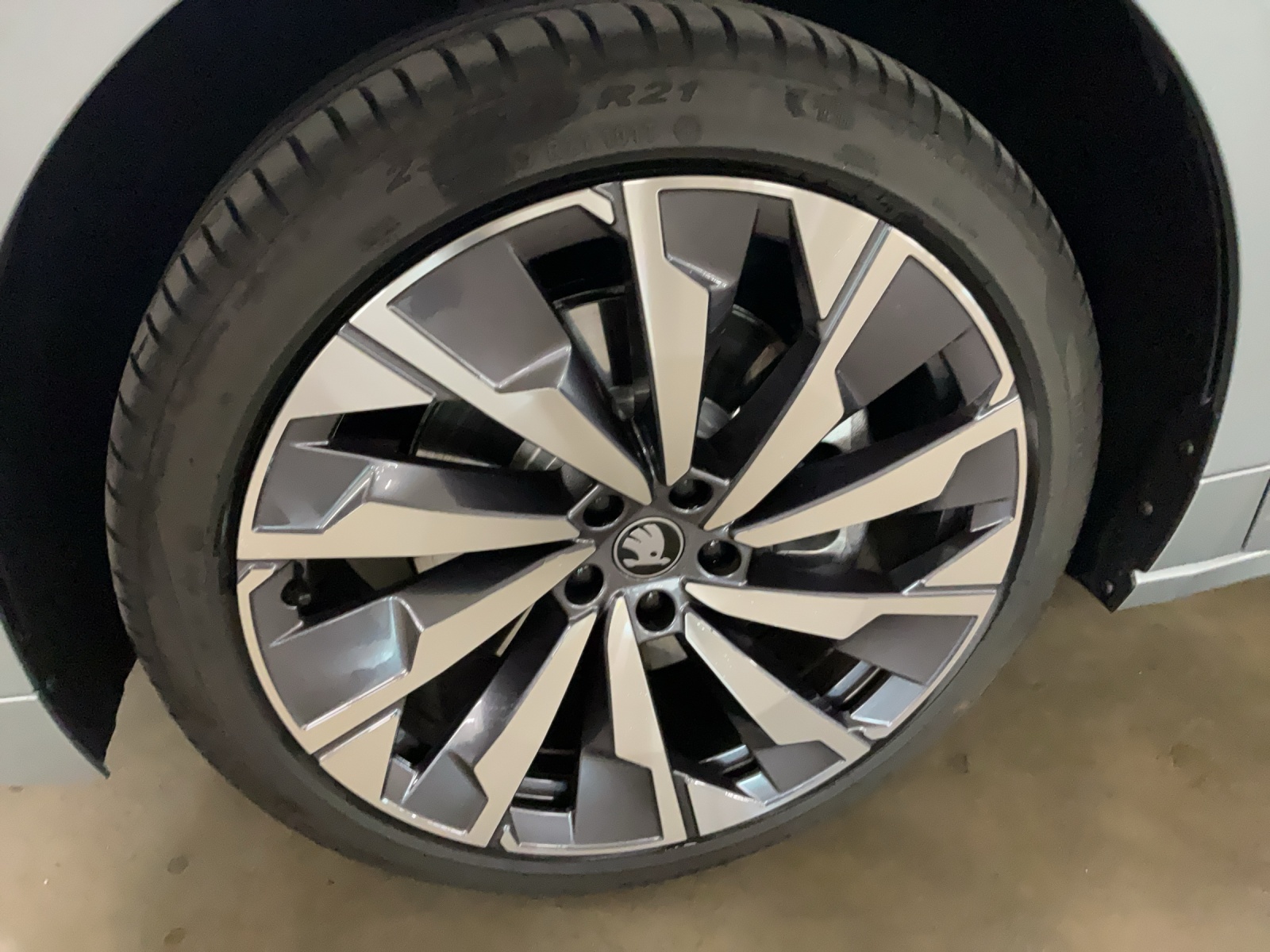 SKODA Enyaq 85x 4x4-image-14