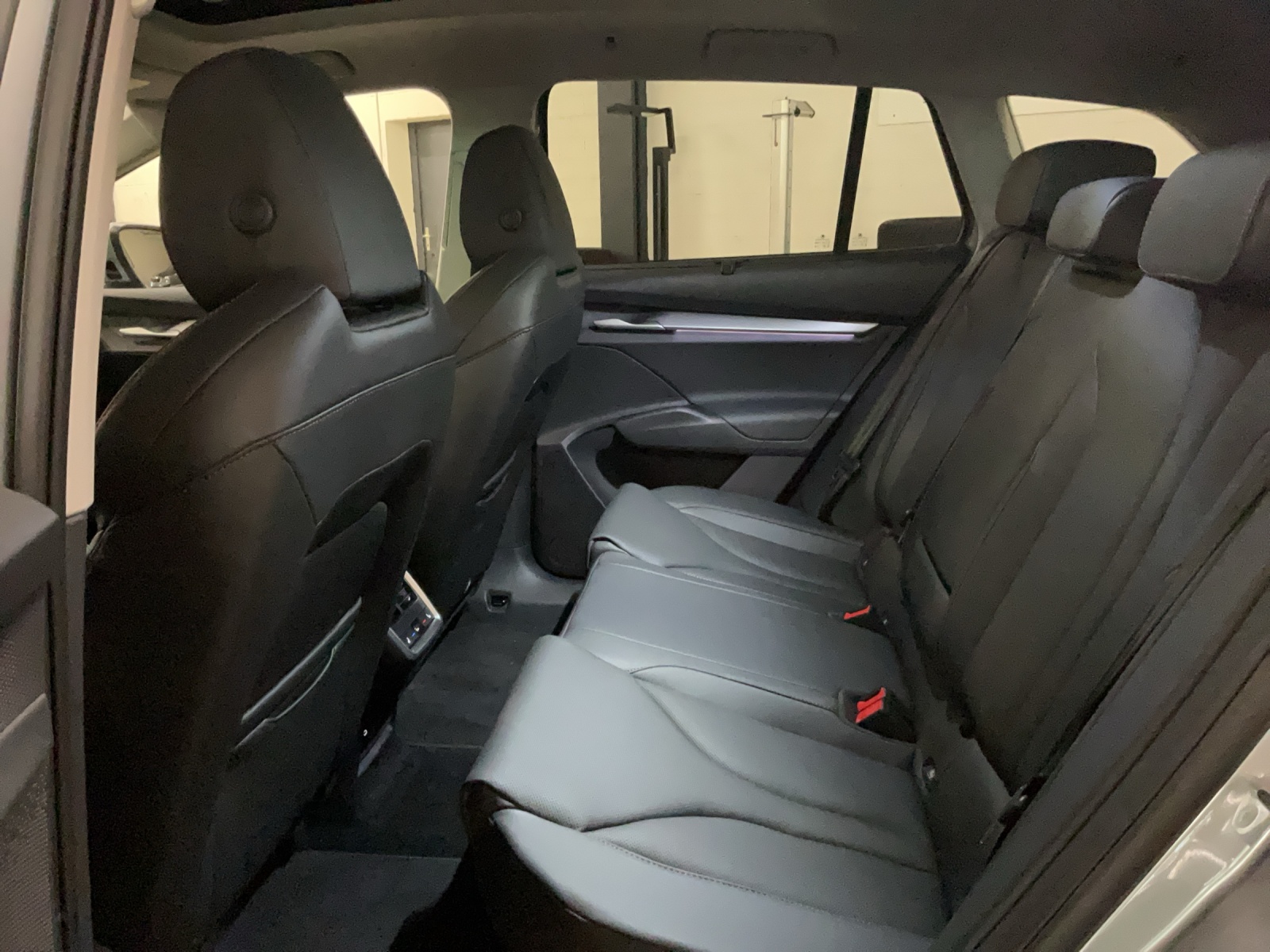 SKODA Enyaq 85x 4x4-image-10