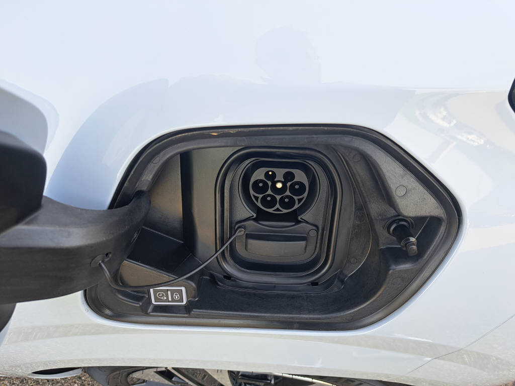 PEUGEOT 208 e-Allure 156c (8 ans de garantie)-image-13