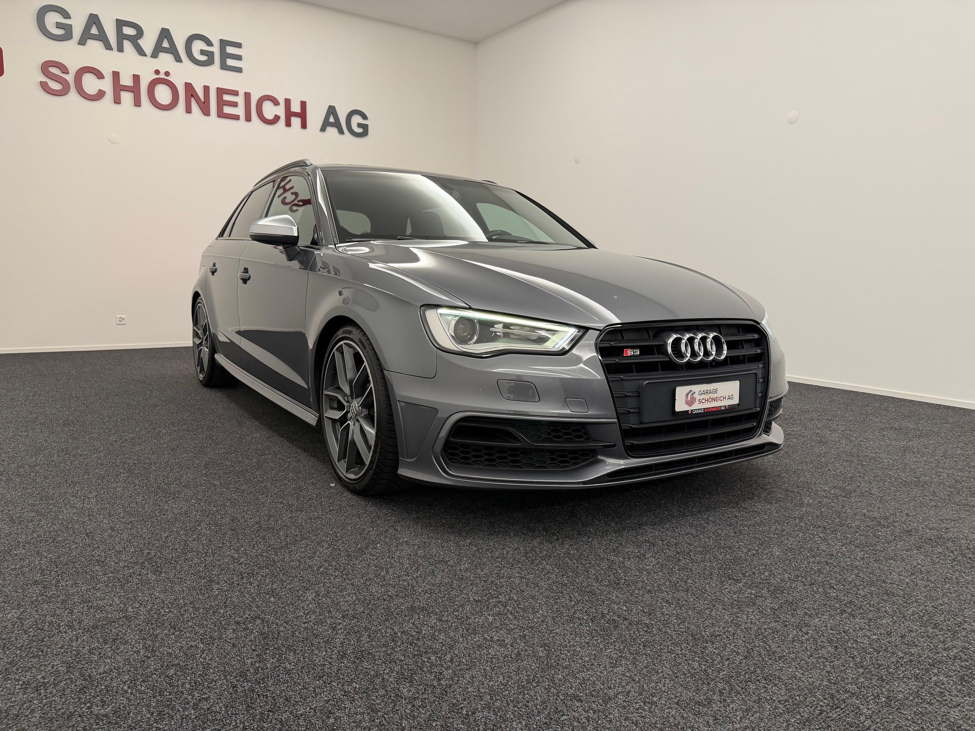 AUDI S3 Sportback 2.0 T FSI quattro S-Tronic-image-2